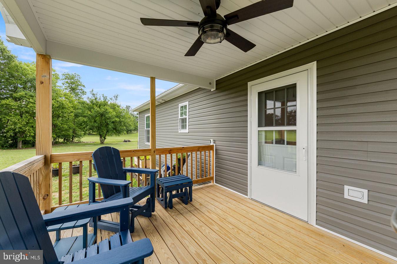 WINDSOR FARMS - Residential