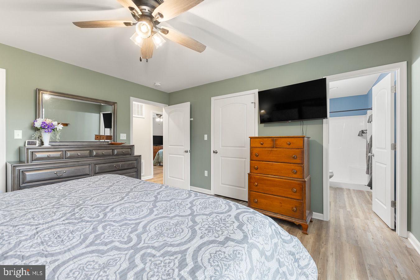 WINDSOR FARMS - Residential