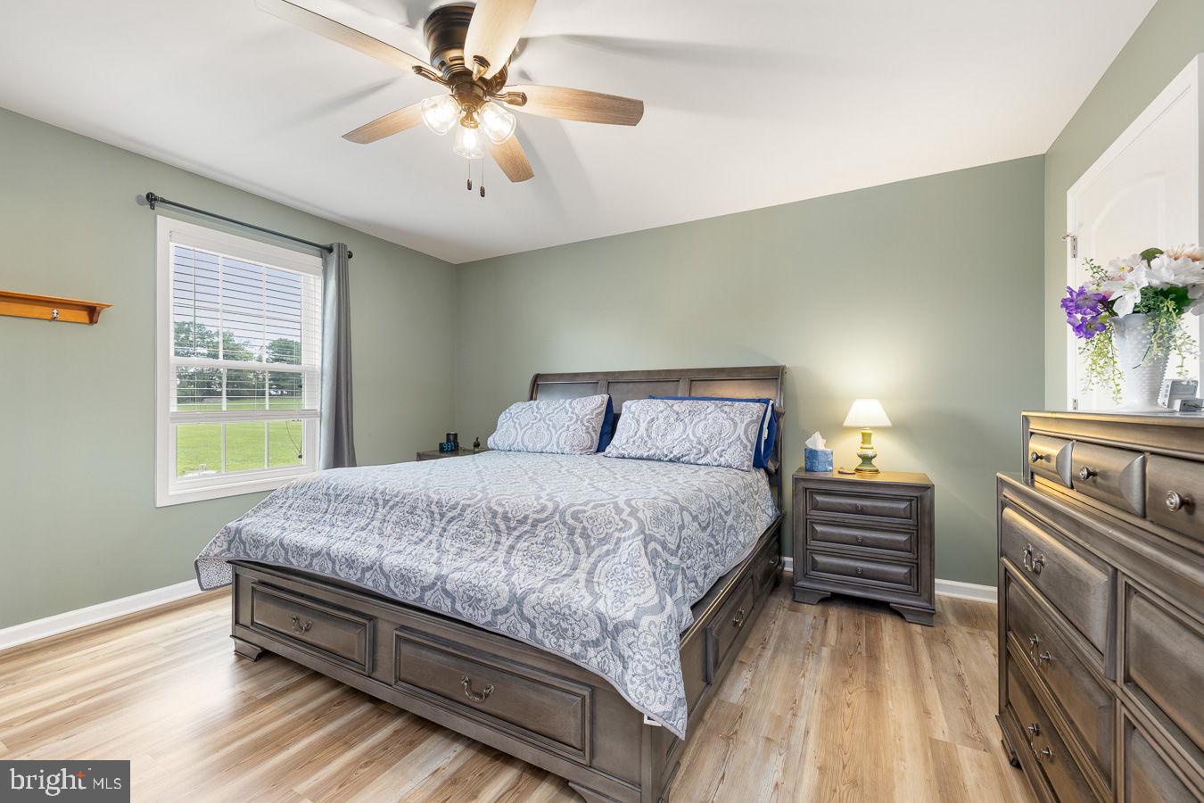WINDSOR FARMS - Residential