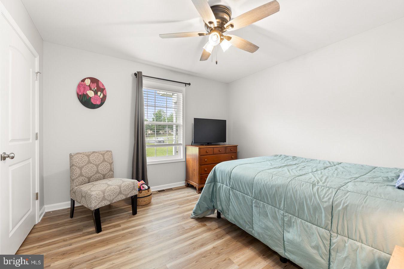 WINDSOR FARMS - Residential