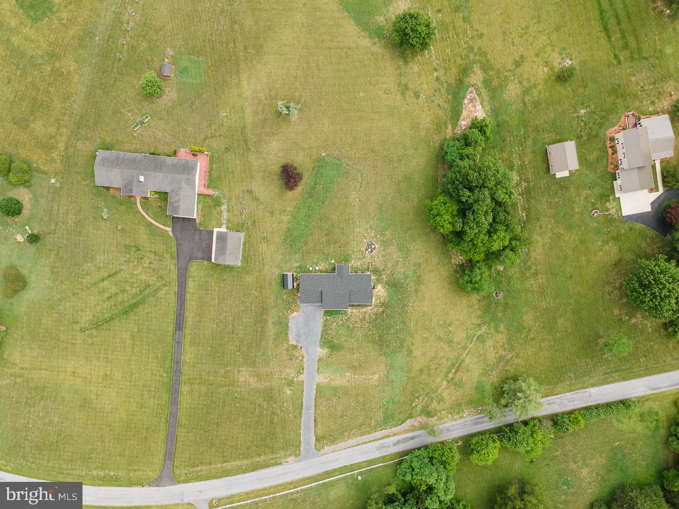 WINDSOR FARMS - Residential