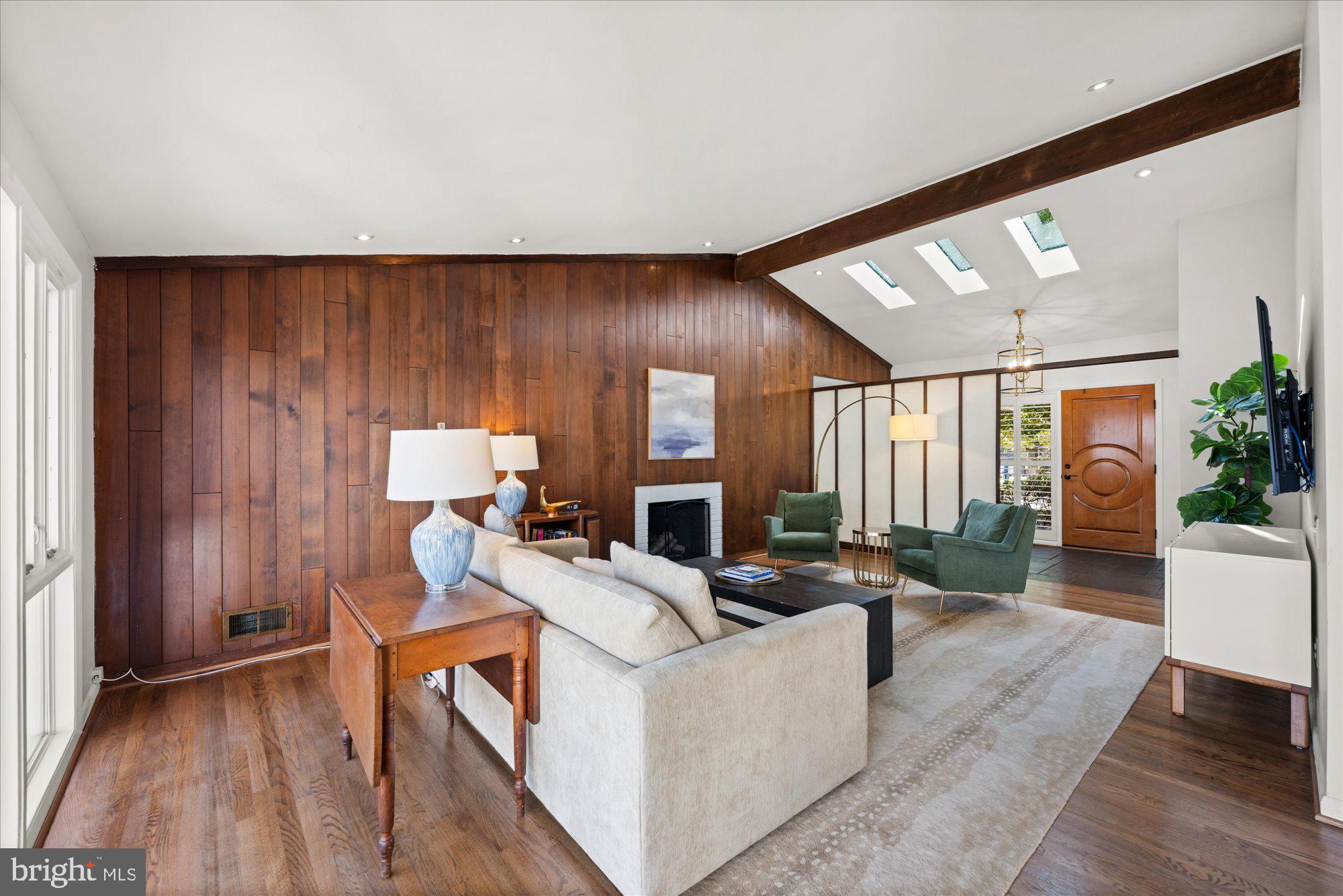 BRADLEY PARK - Residential