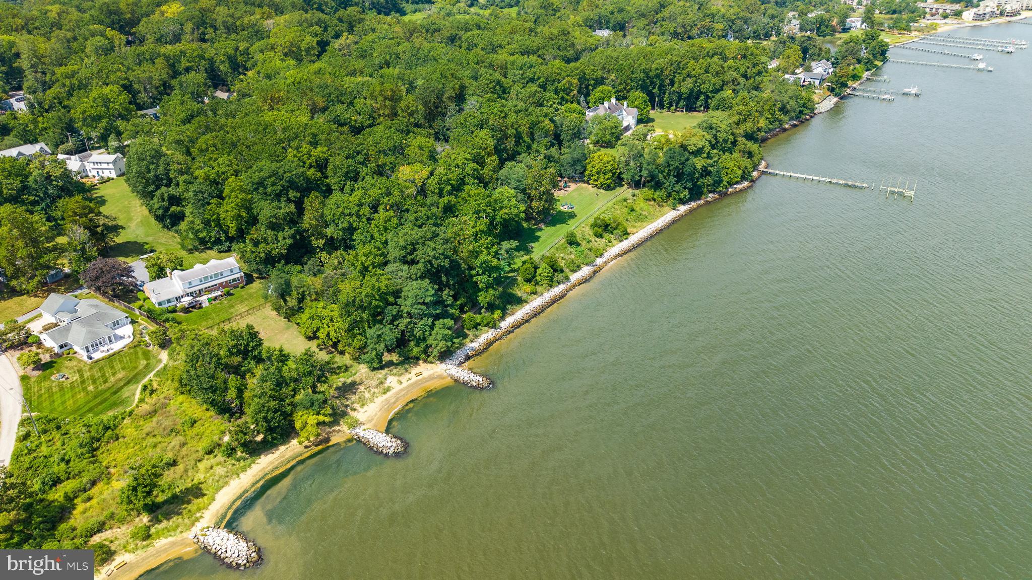 ANNAPOLIS ROADS - Residential