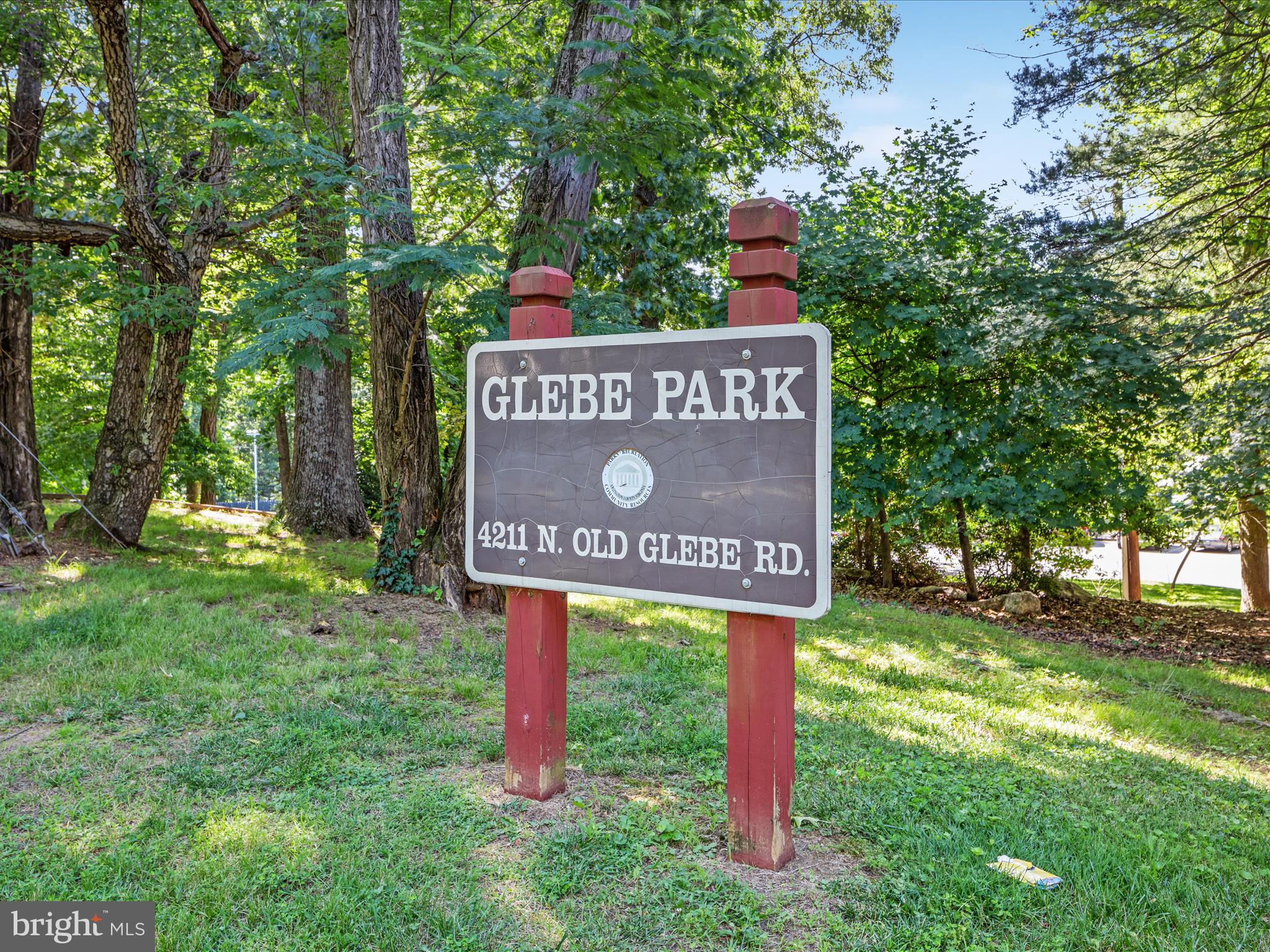 GOLF CLUB MANOR - Residential