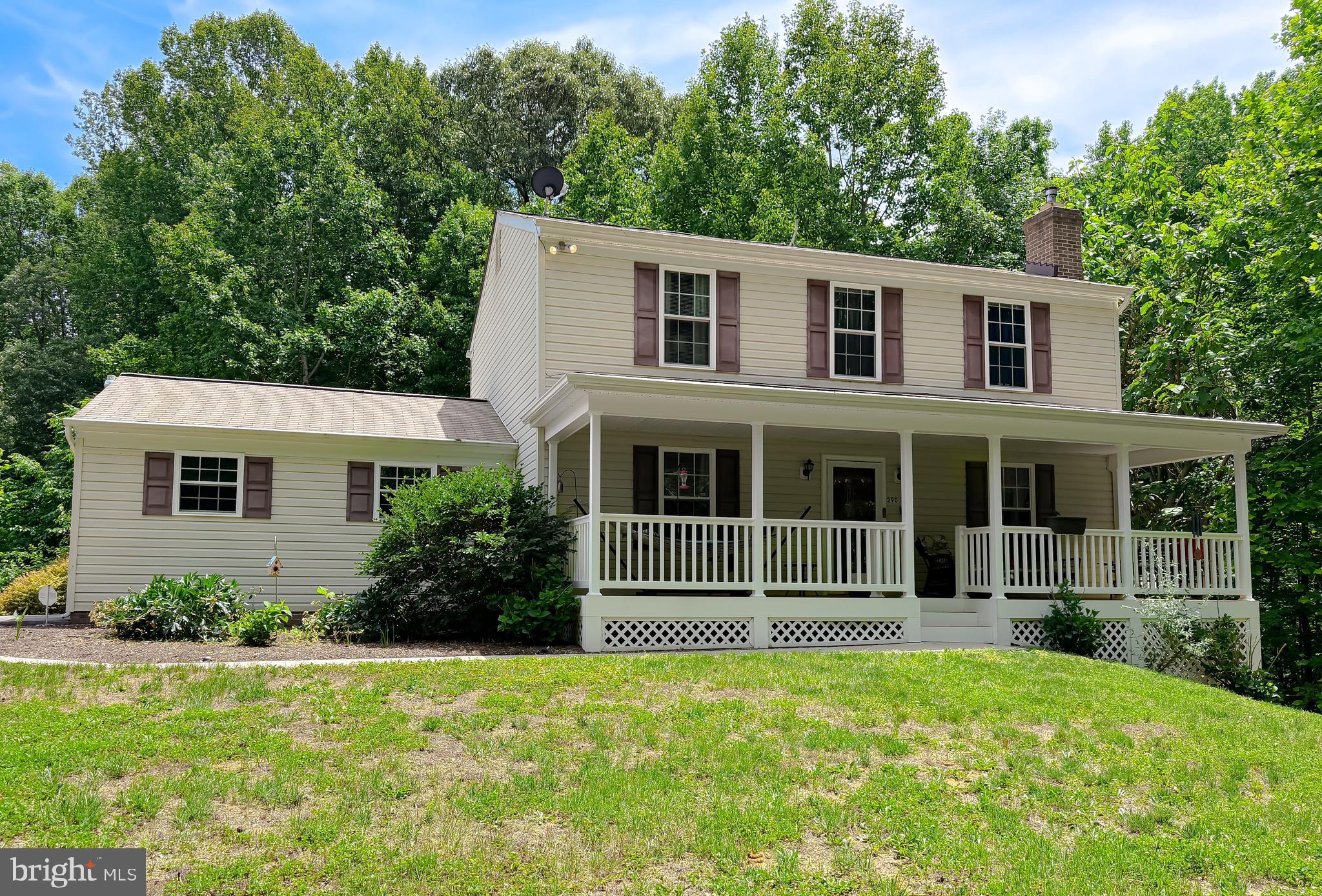 CHAPEL HILLS ESTATES - Residential