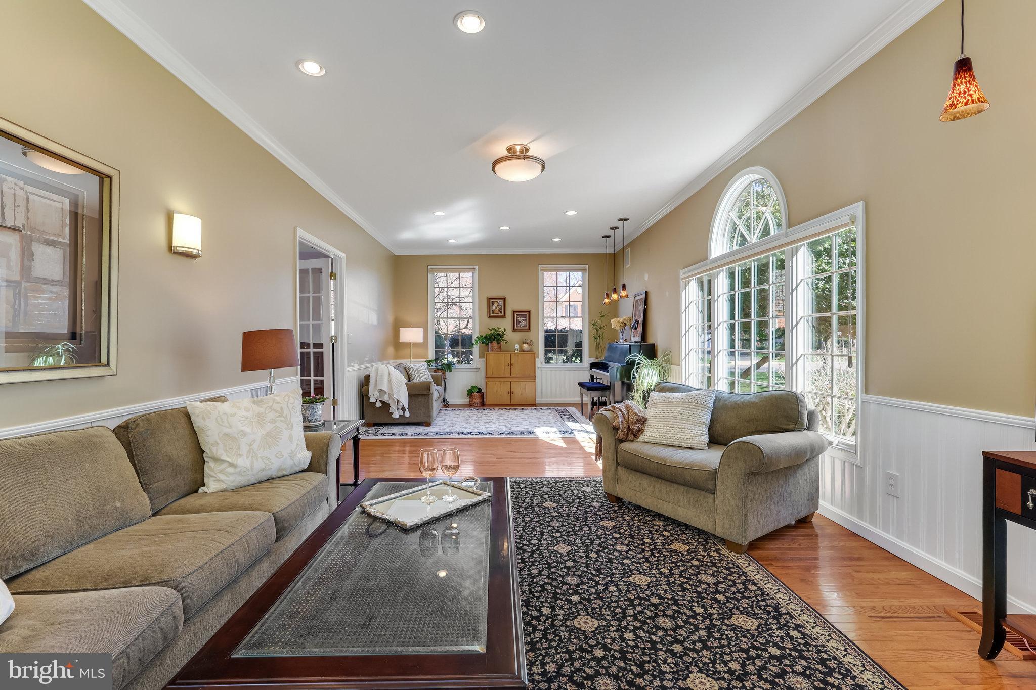 OAKTON RIDGE - Residential