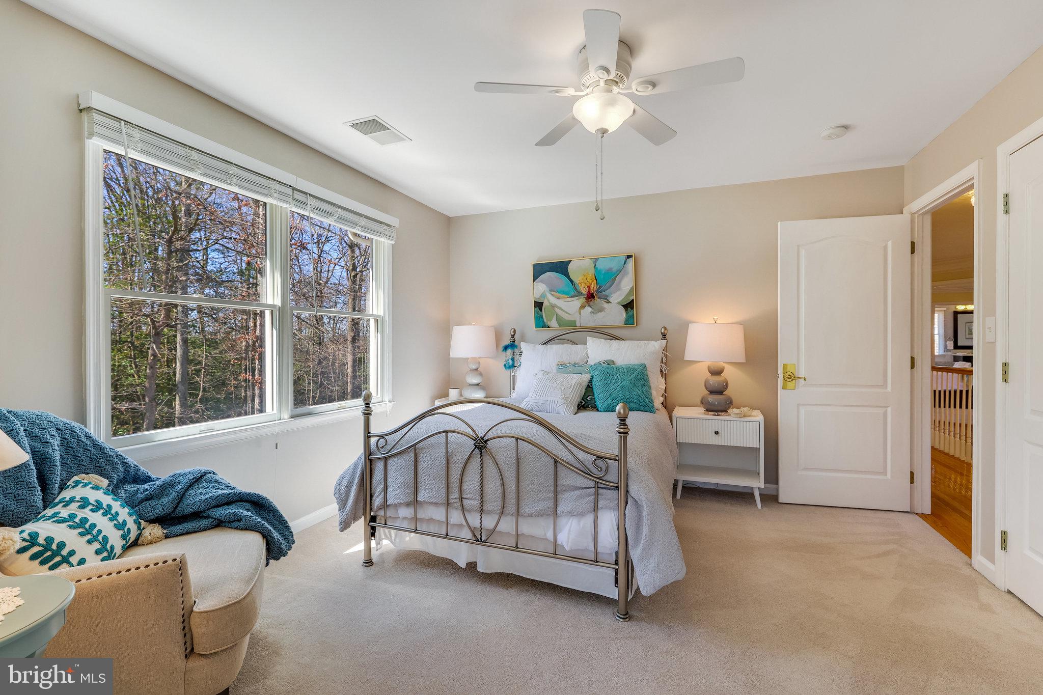 OAKTON RIDGE - Residential