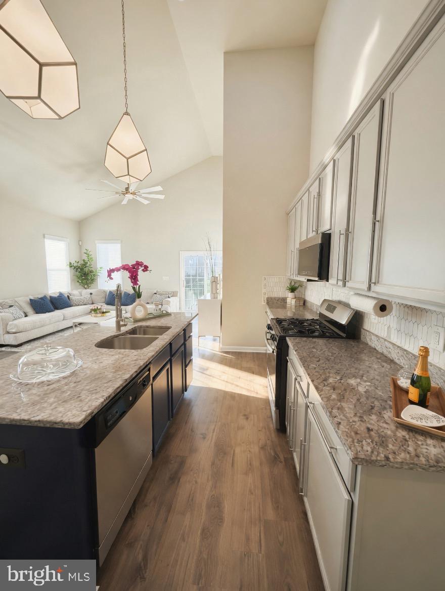 MAYFAIR - Residential