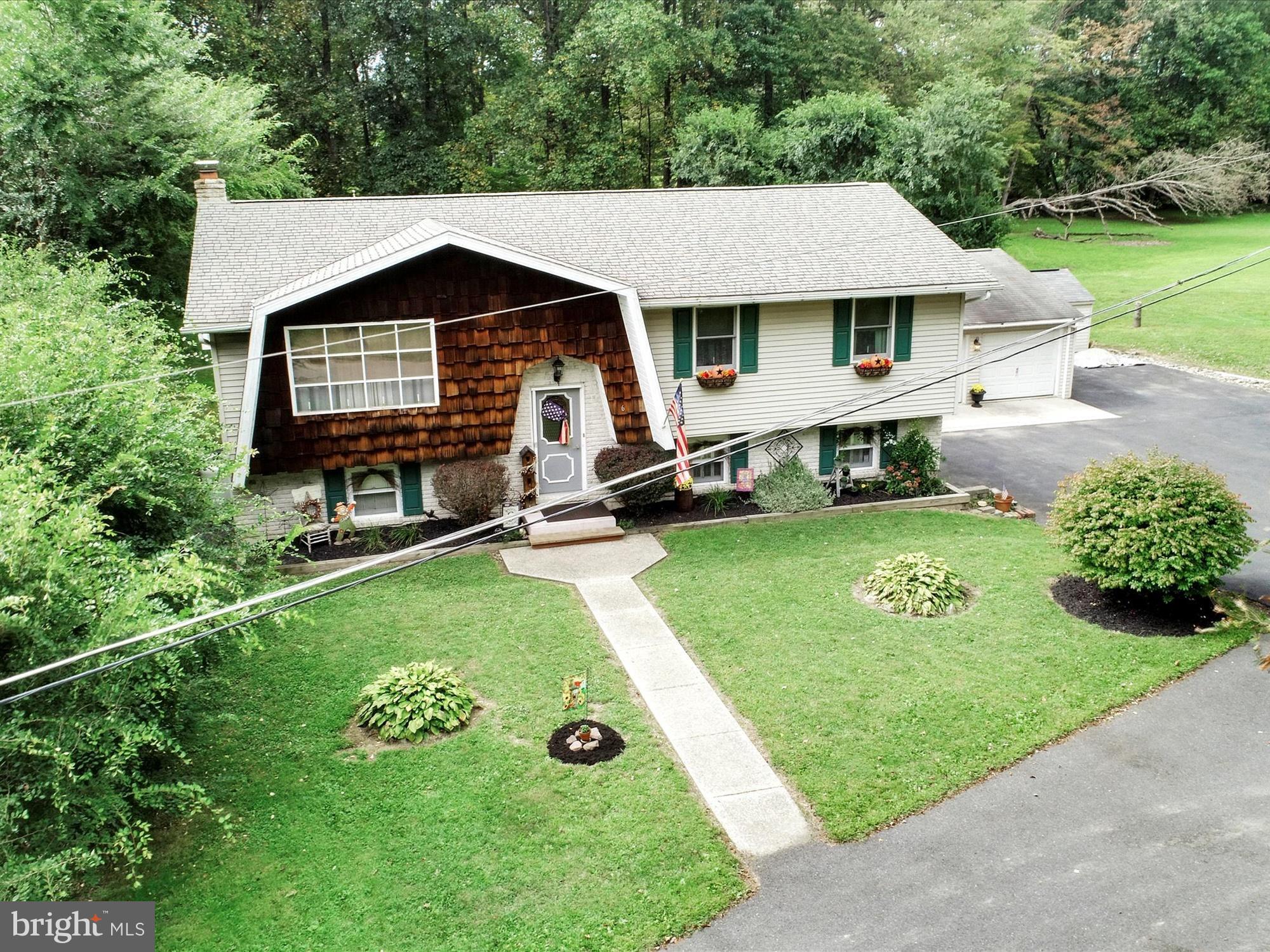 PINE GROVE - Residential