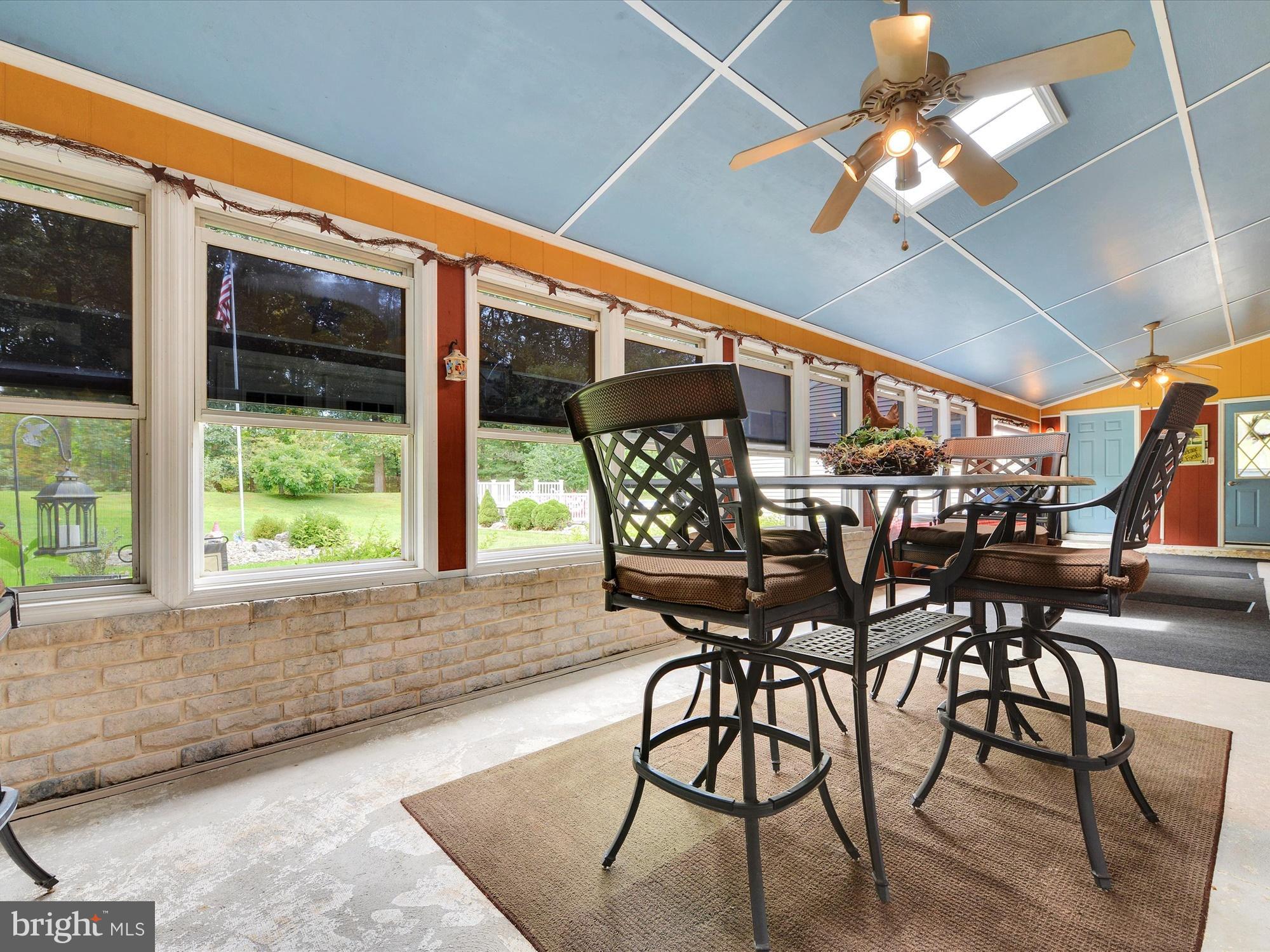 PINE GROVE - Residential