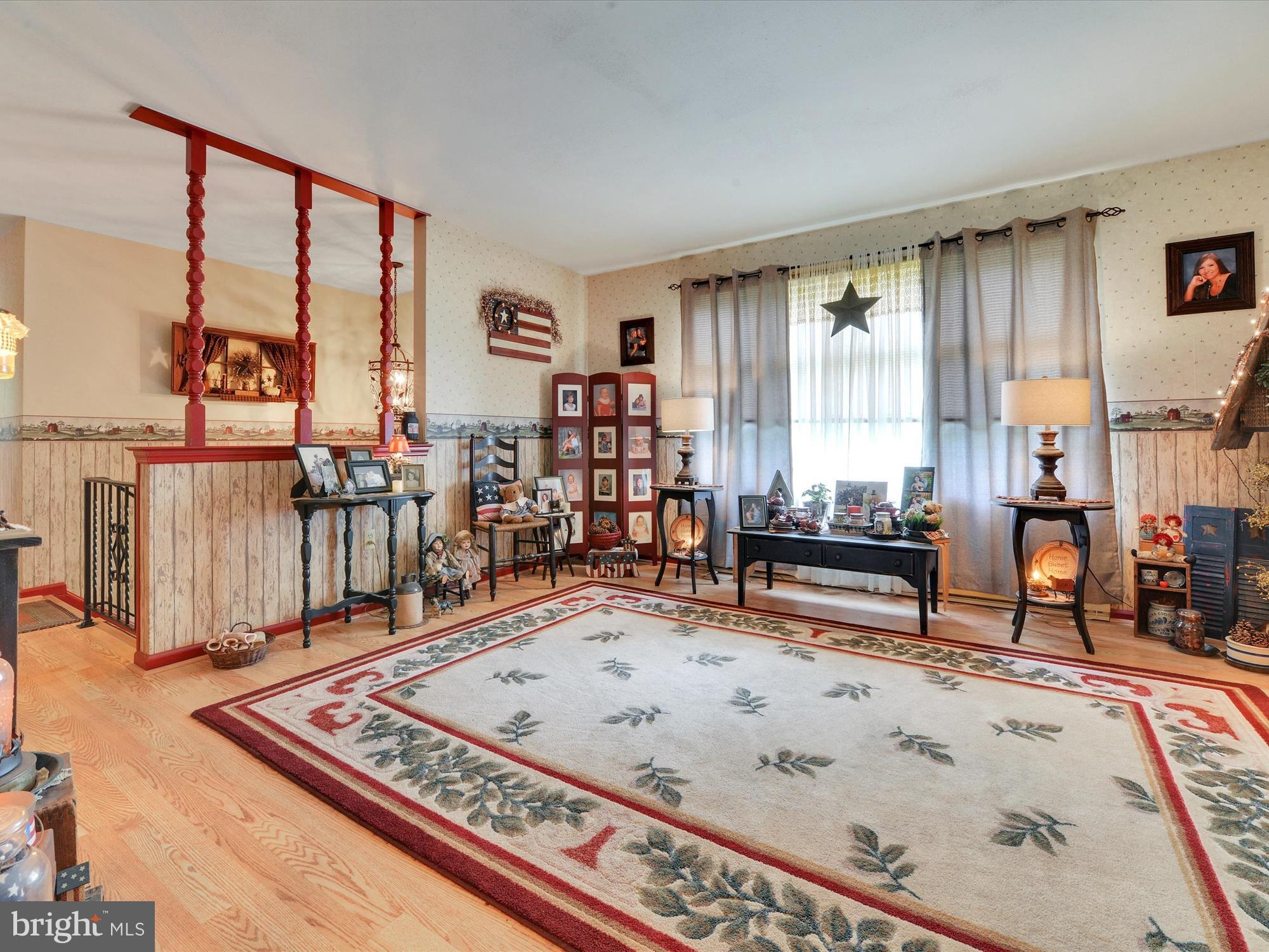 PINE GROVE - Residential