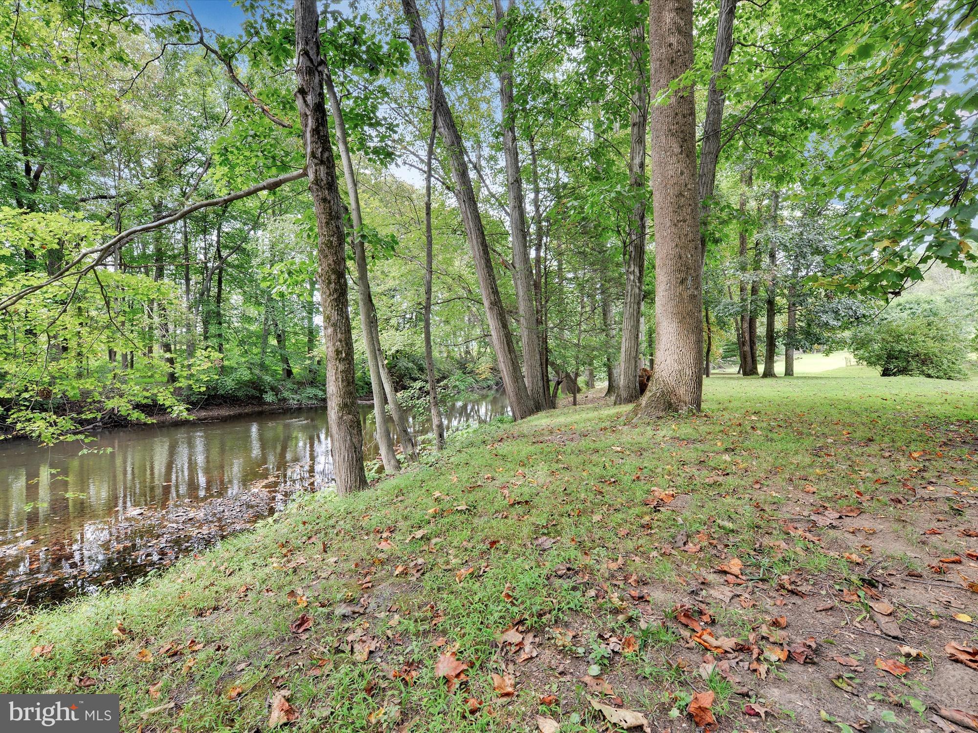 PINE GROVE - Residential