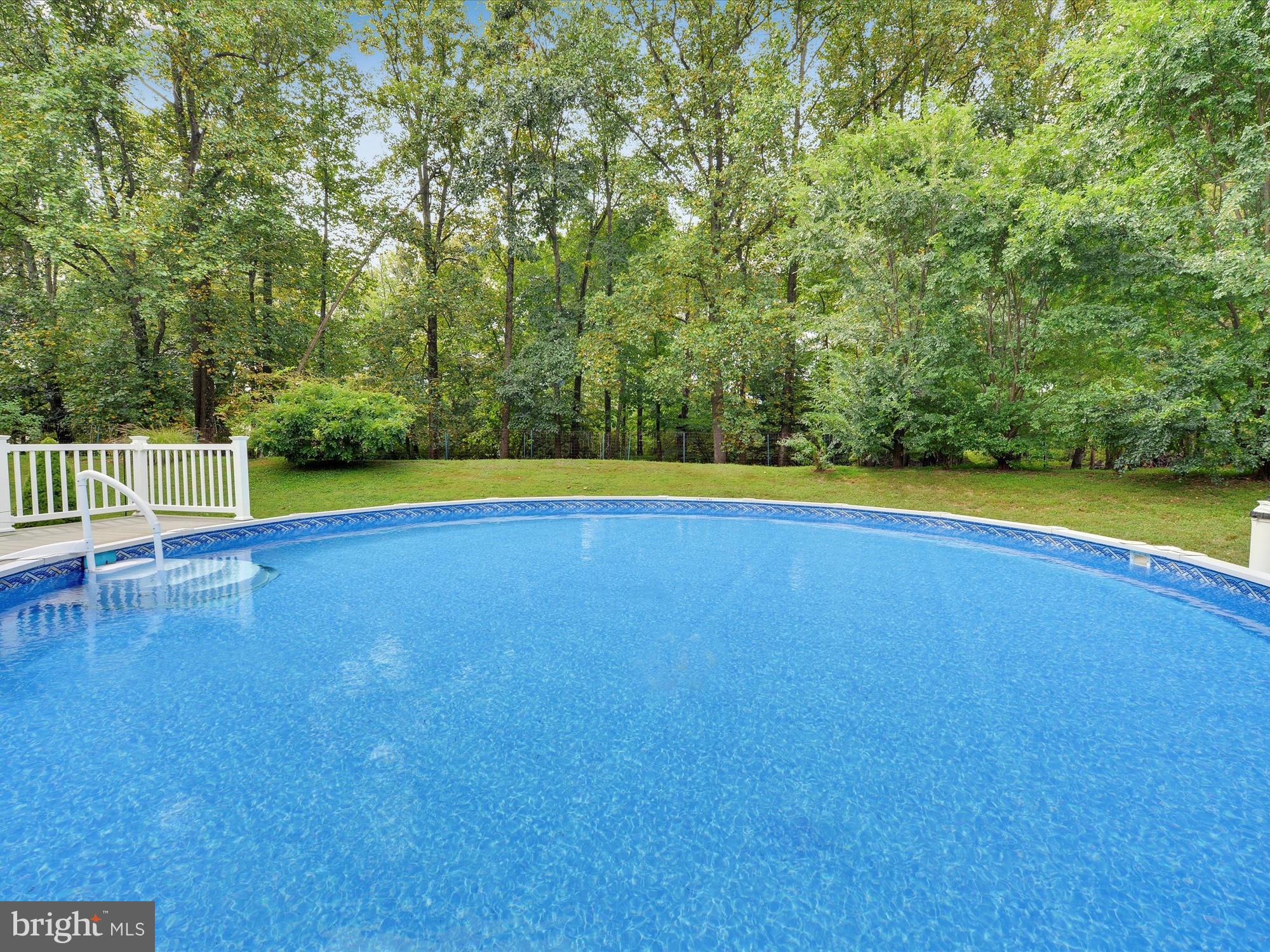 PINE GROVE - Residential