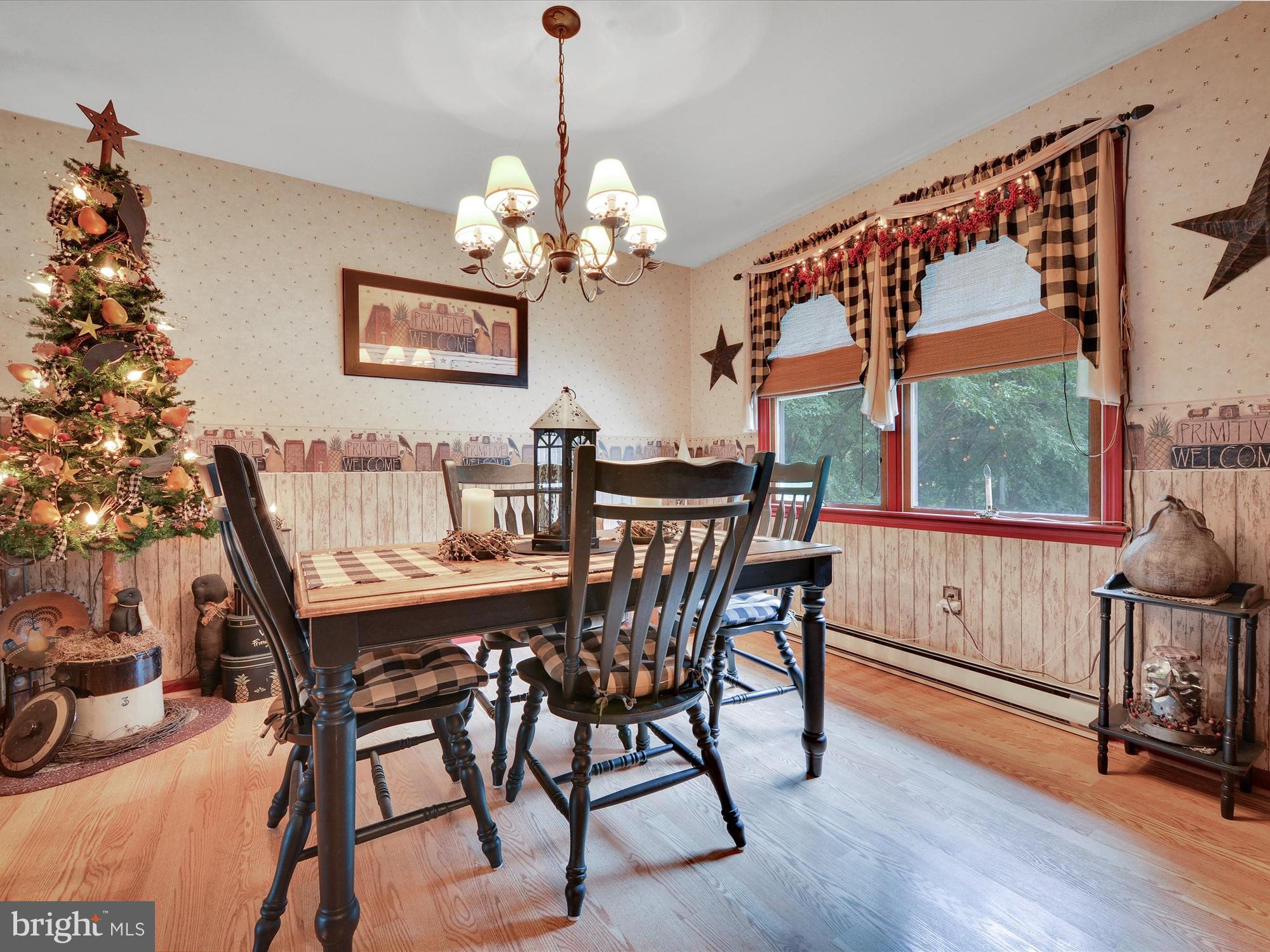 PINE GROVE - Residential