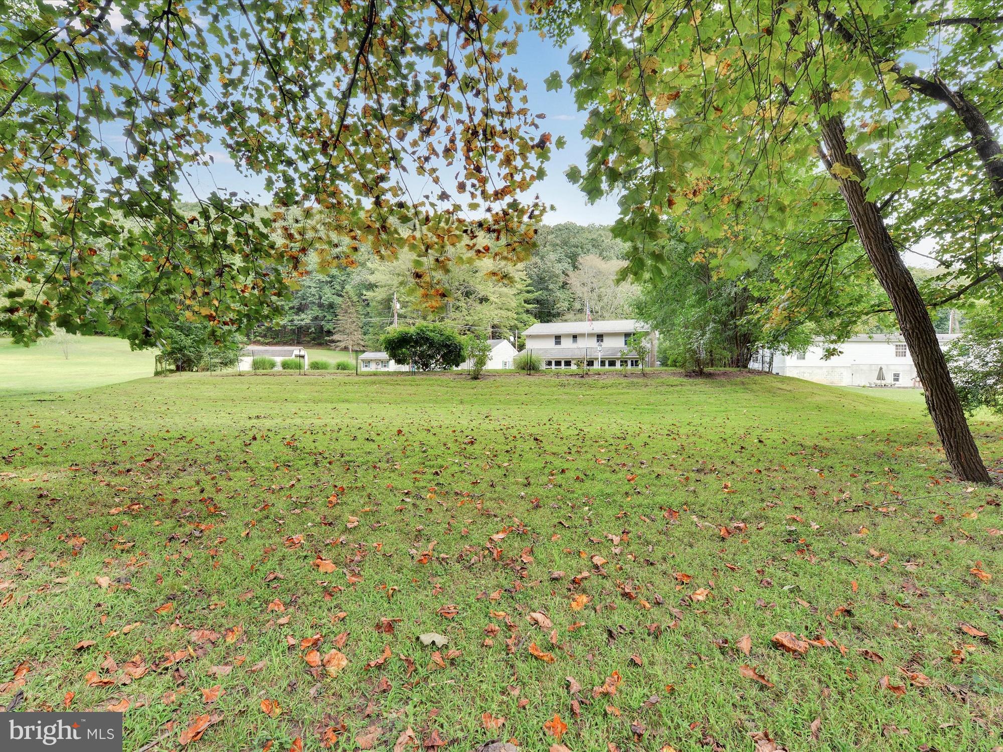 PINE GROVE - Residential