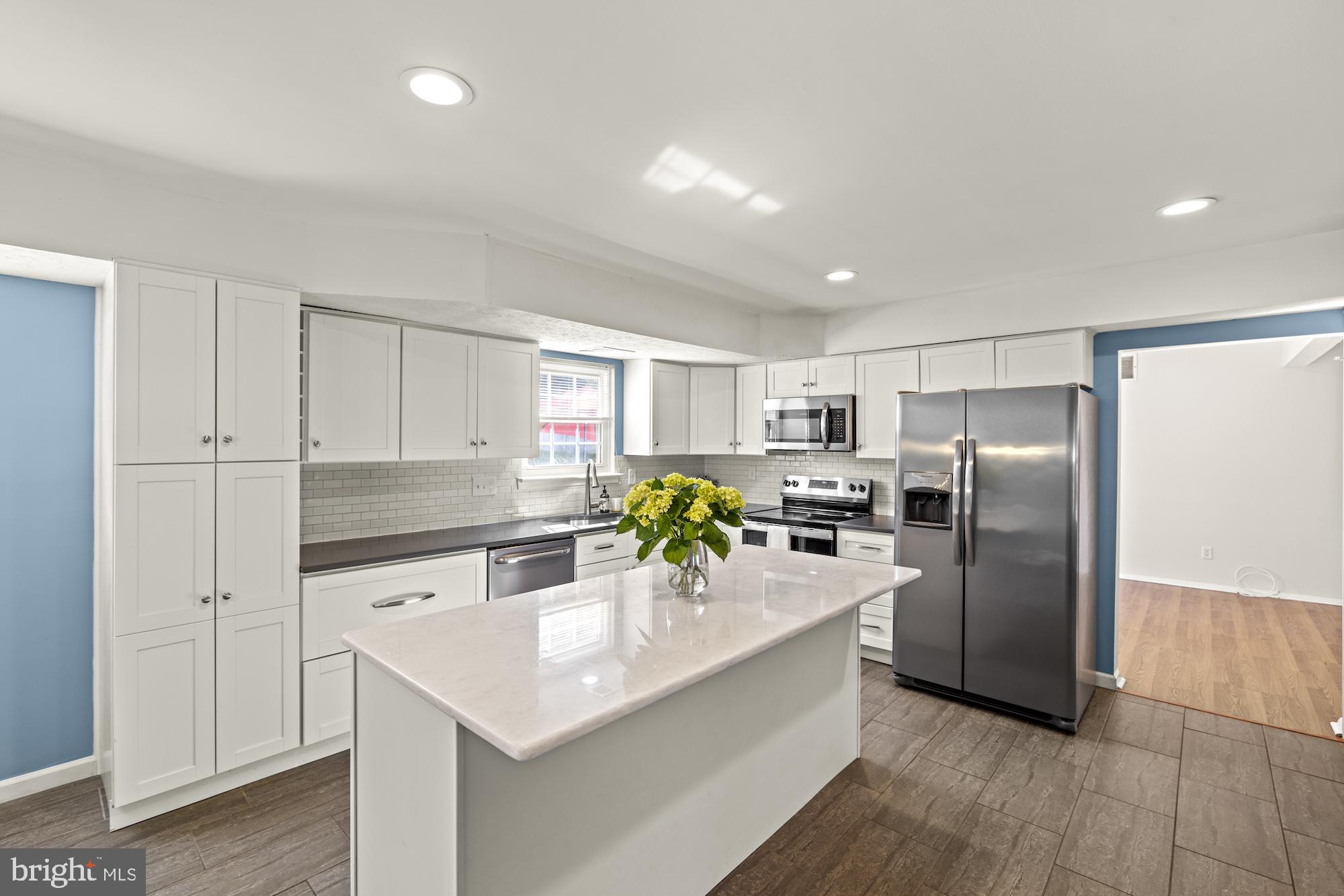 RIDGEFIELD - Residential