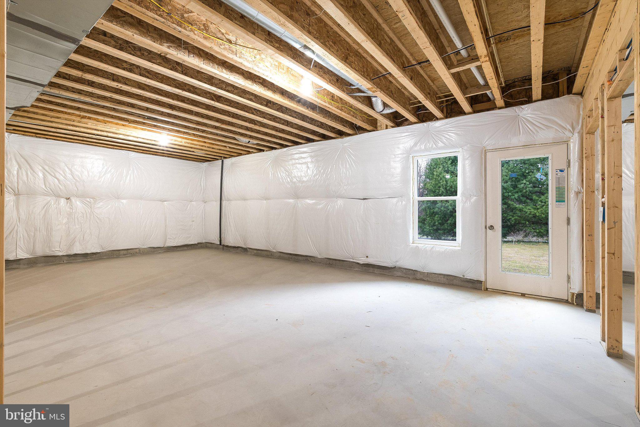 EDINBURG SQUARE - Residential