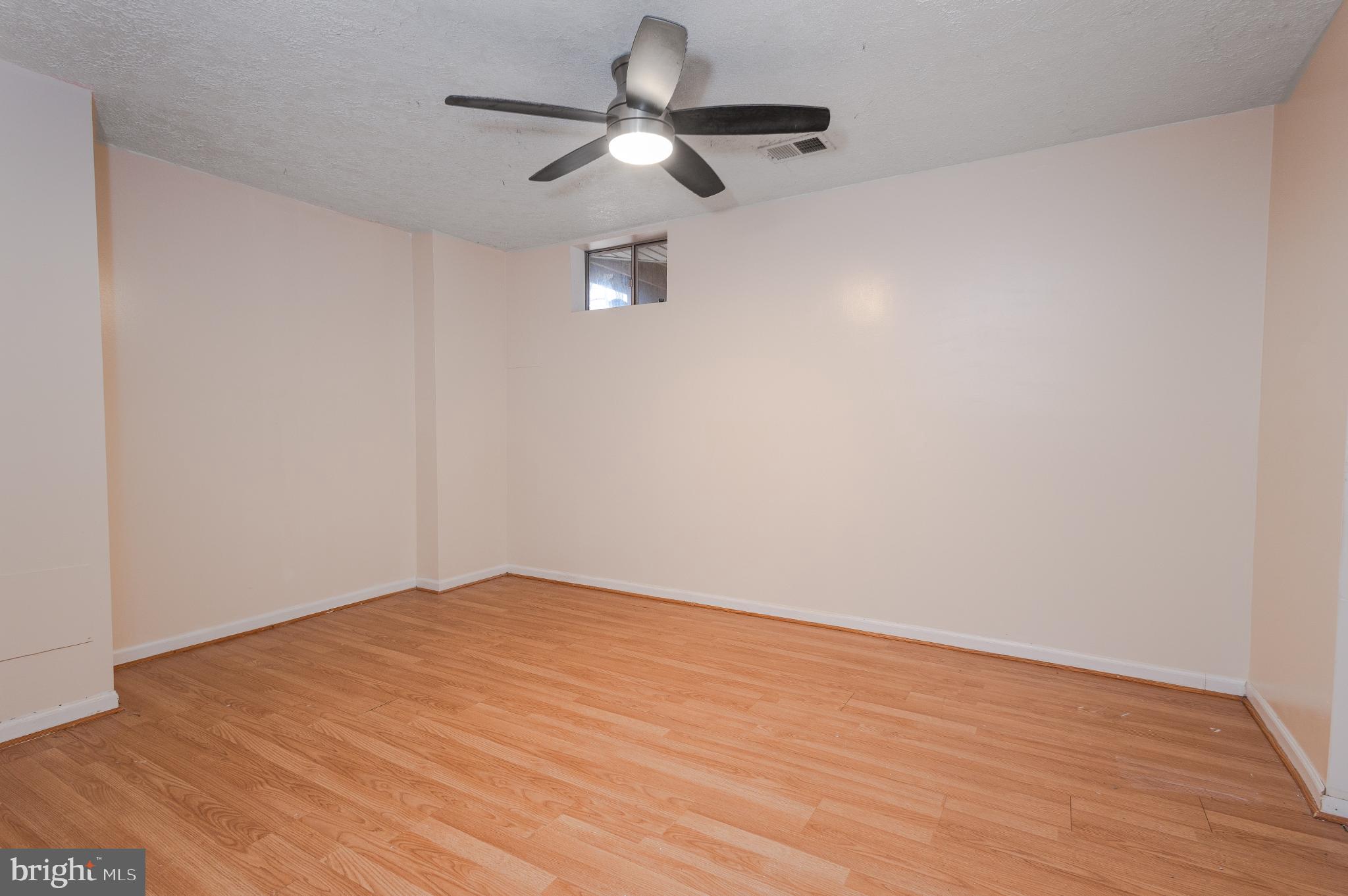 LAUREL RIDGE - Residential