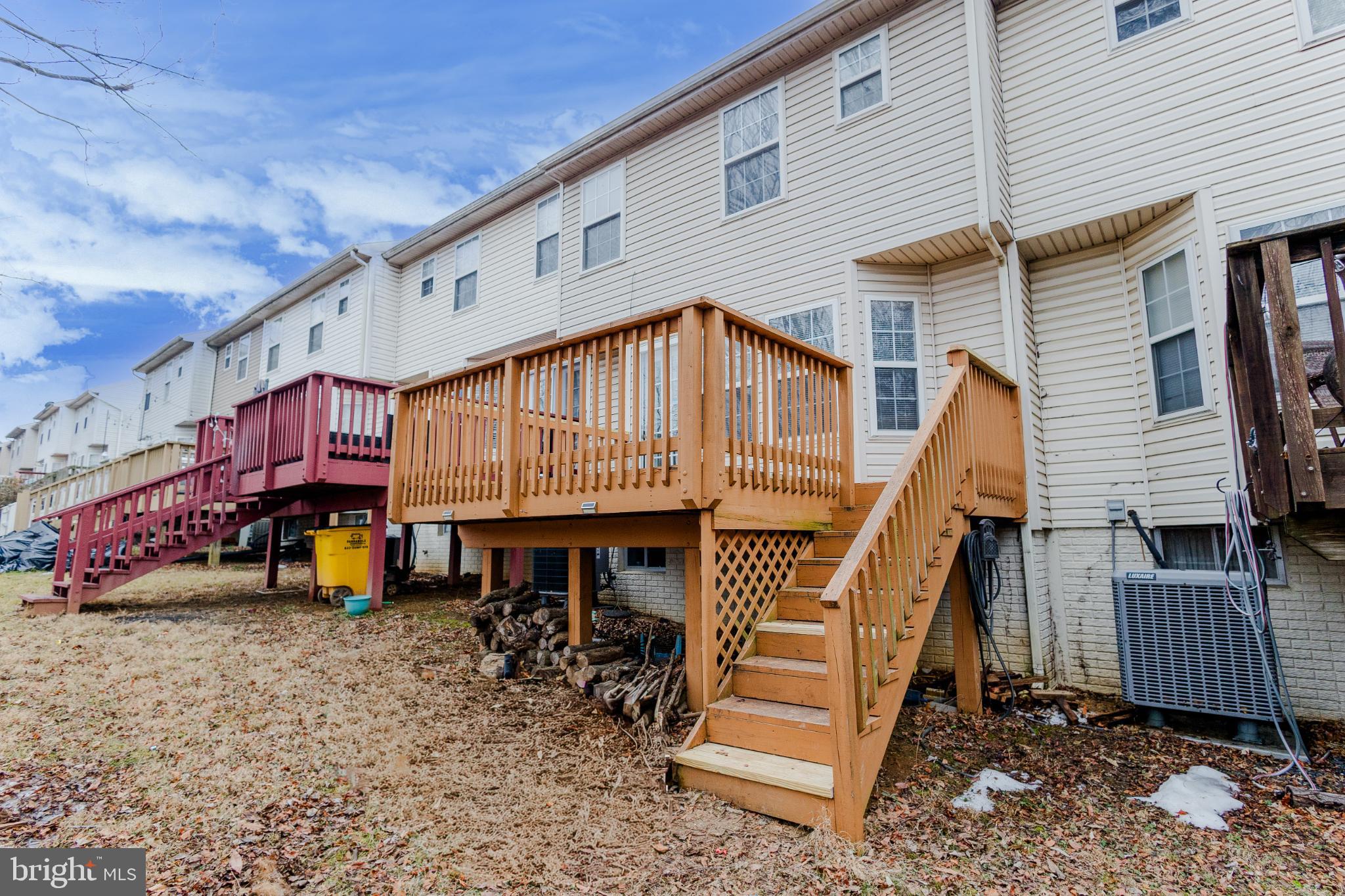 LAUREL RIDGE - Residential