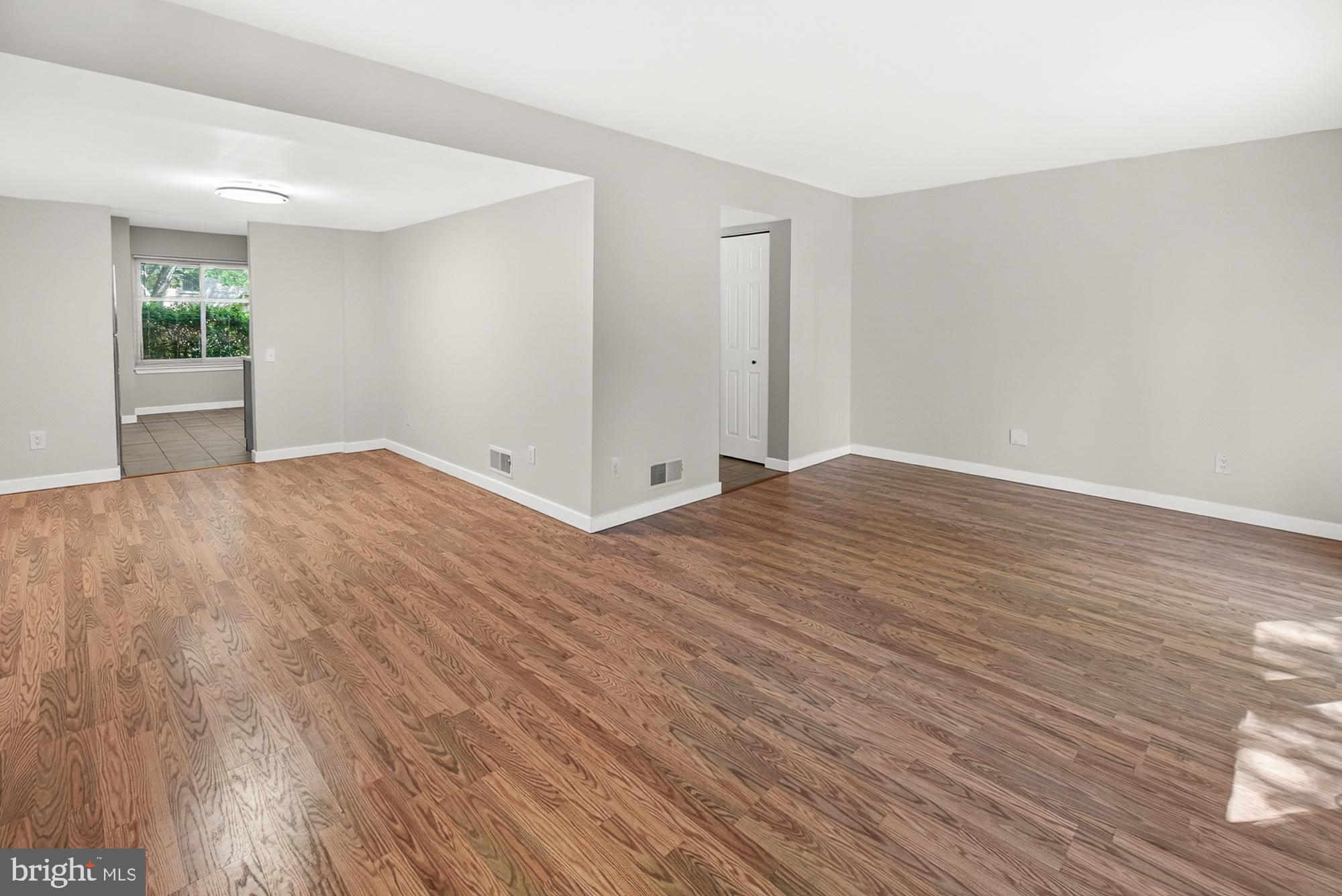 MARYLAND PLACE - Residential