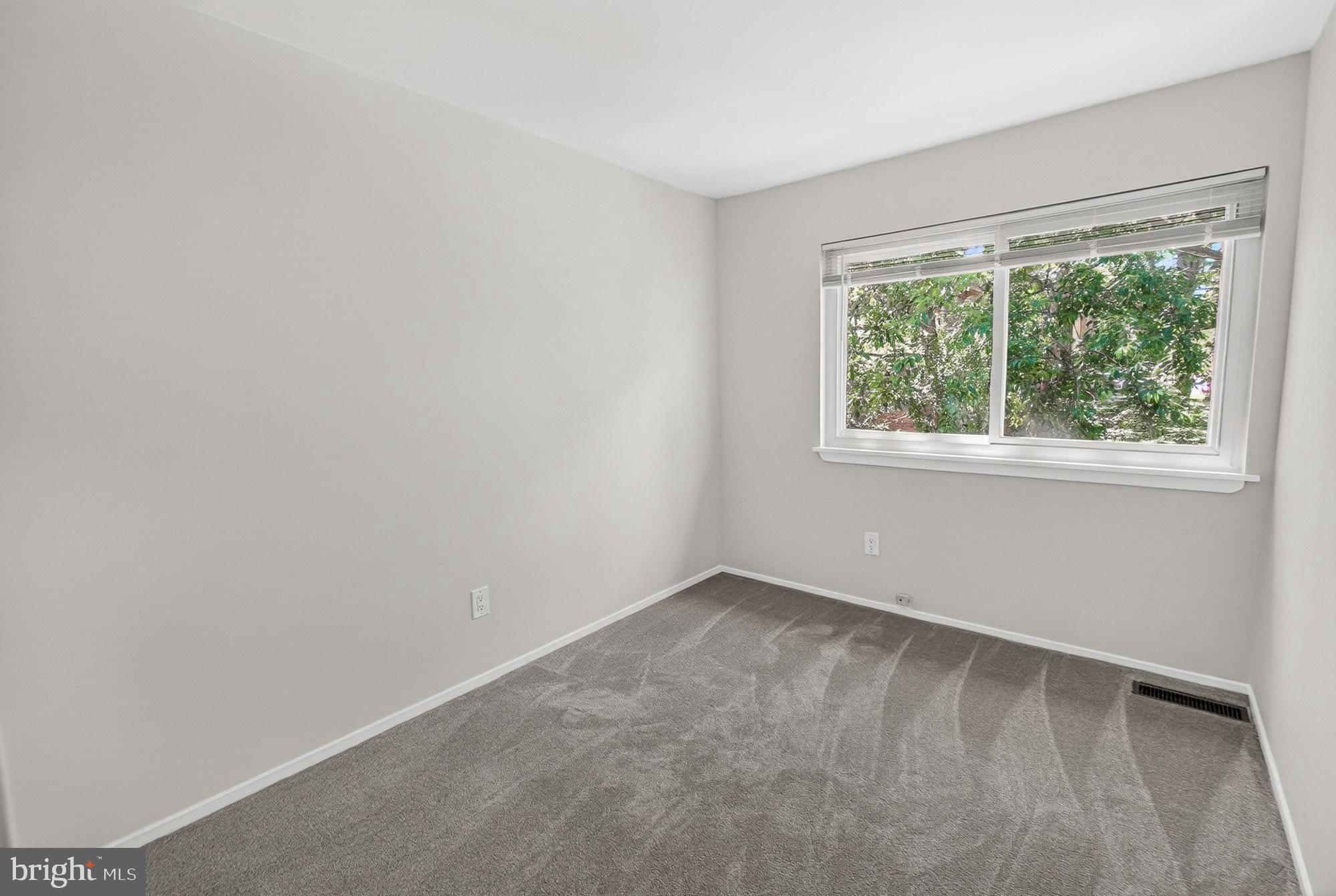 MARYLAND PLACE - Residential
