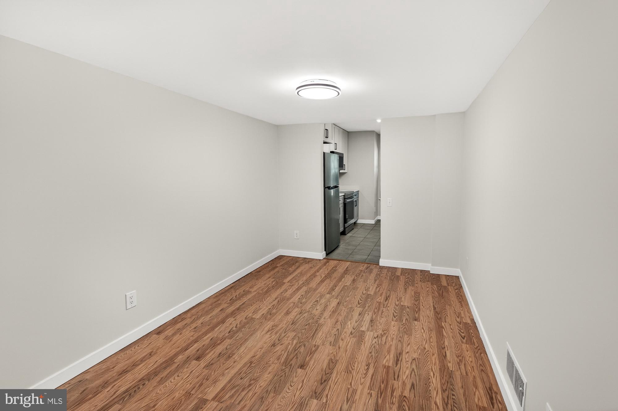 MARYLAND PLACE - Residential