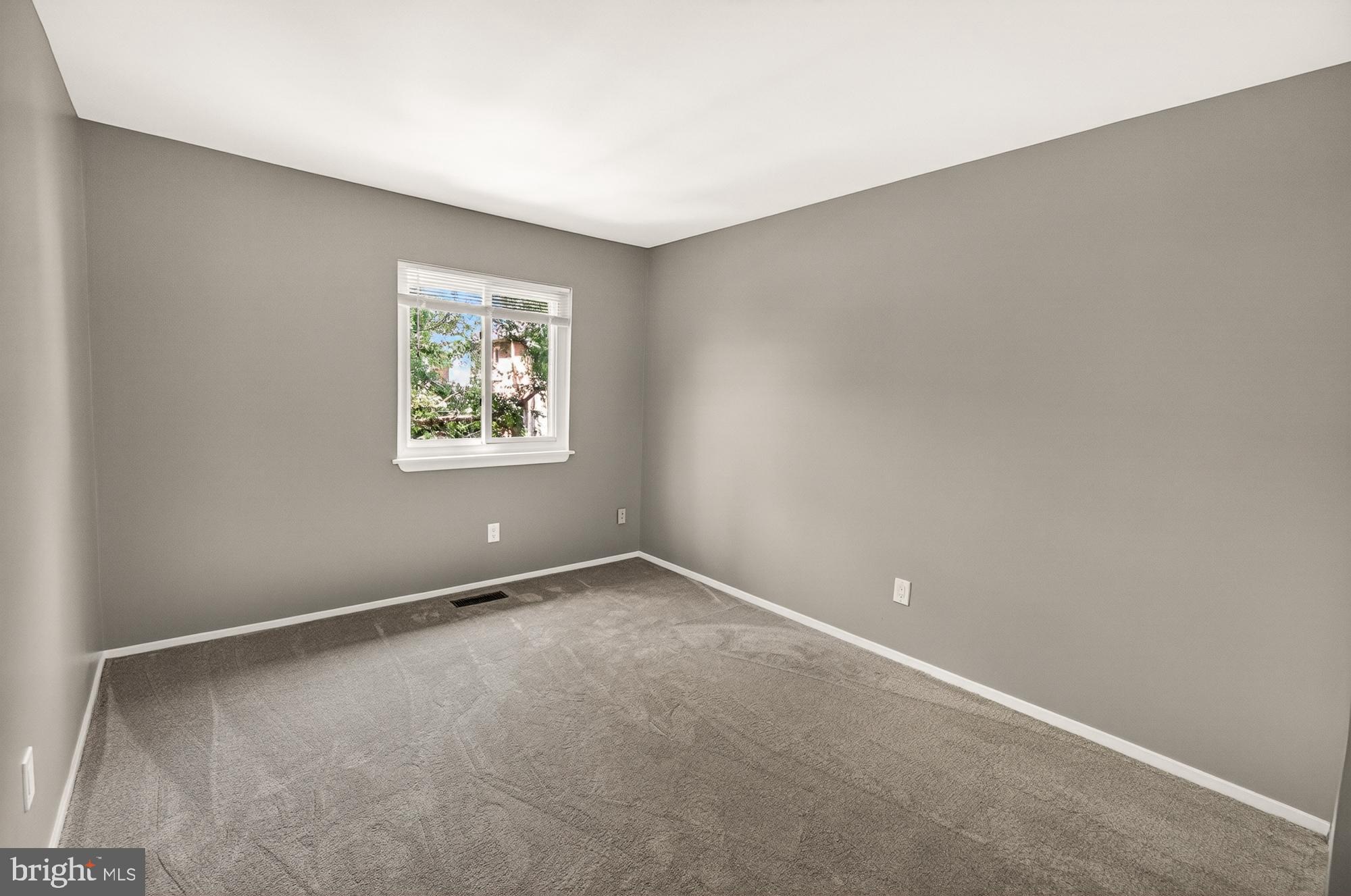 MARYLAND PLACE - Residential