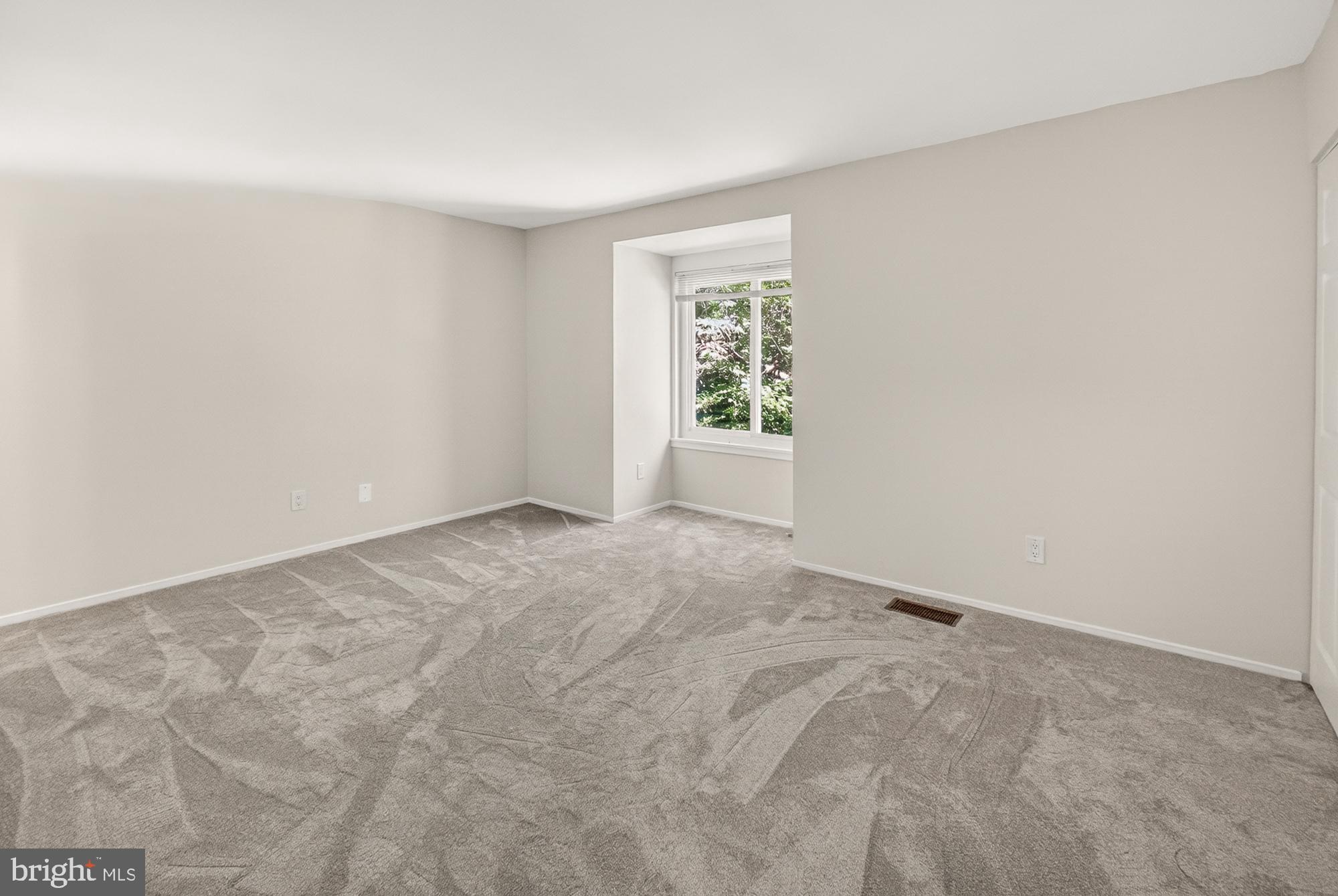MARYLAND PLACE - Residential