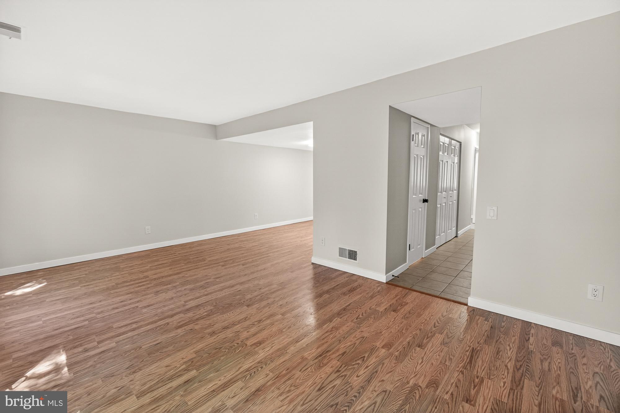 MARYLAND PLACE - Residential