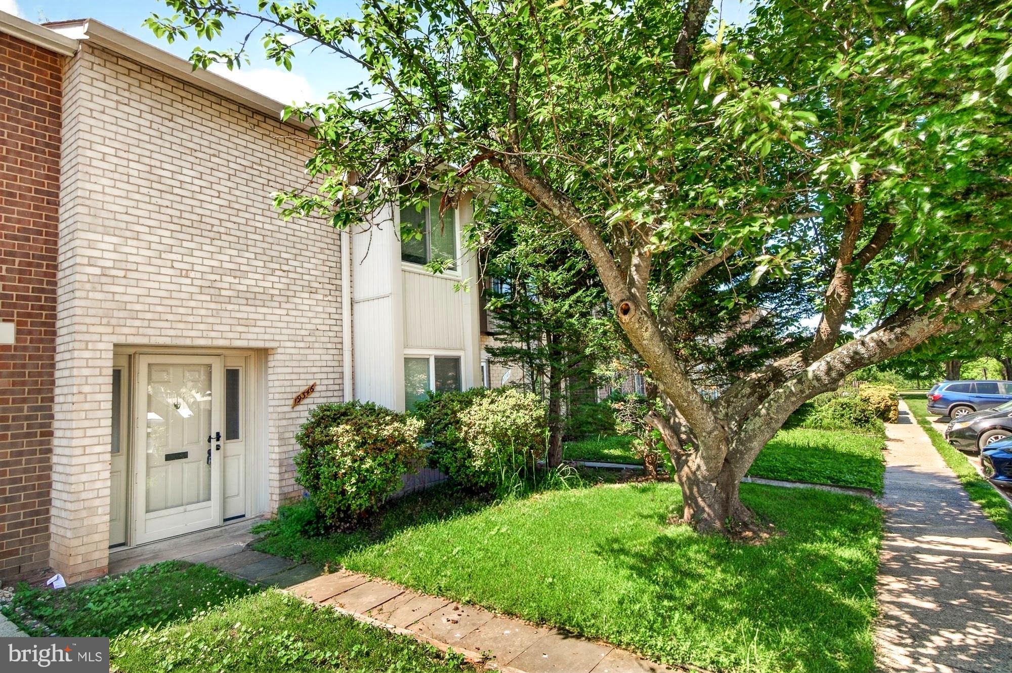 MARYLAND PLACE - Residential