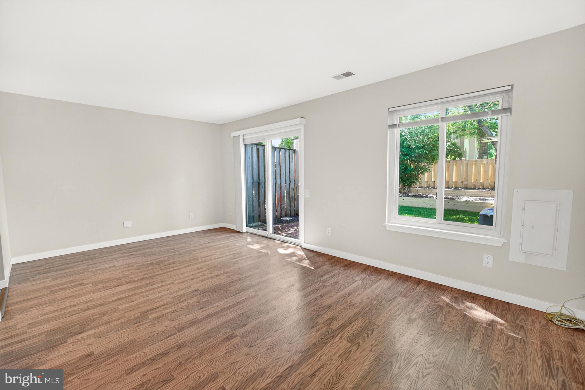 MARYLAND PLACE - Residential