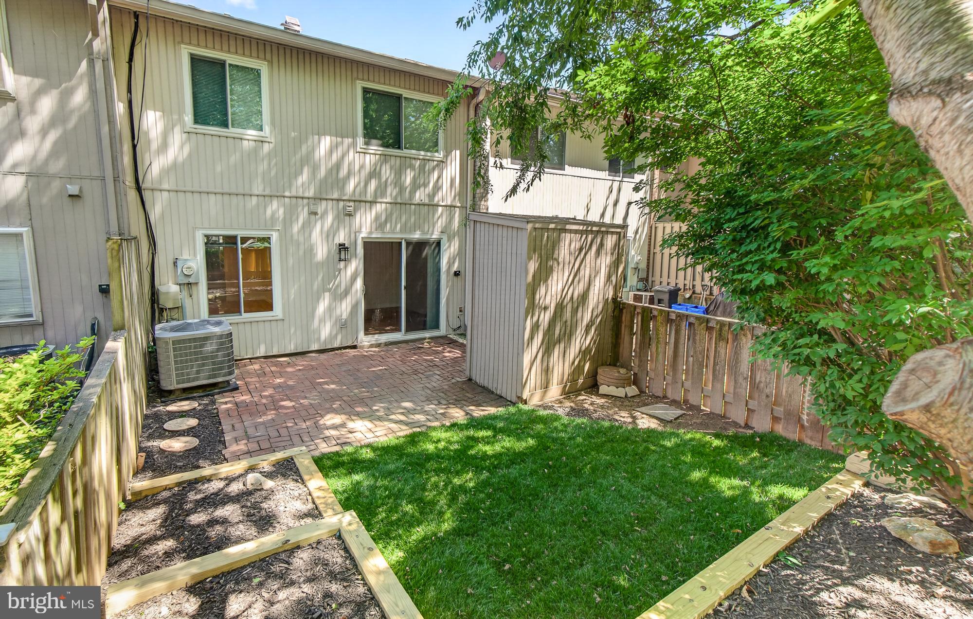 MARYLAND PLACE - Residential