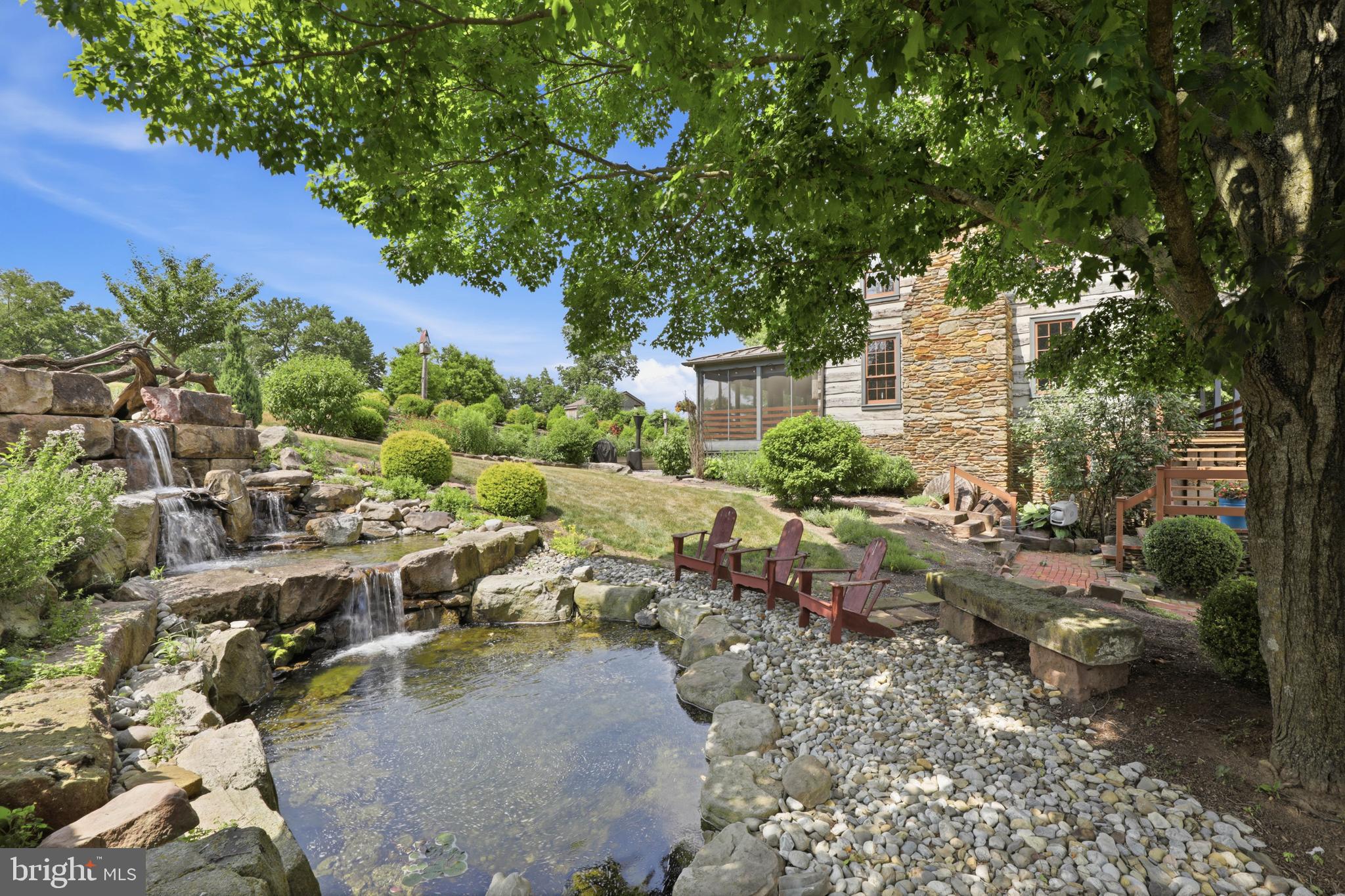 JAMESFIELD MANOR - Residential
