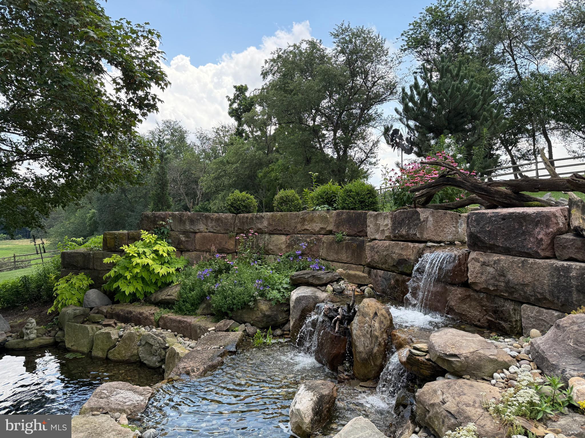 JAMESFIELD MANOR - Residential