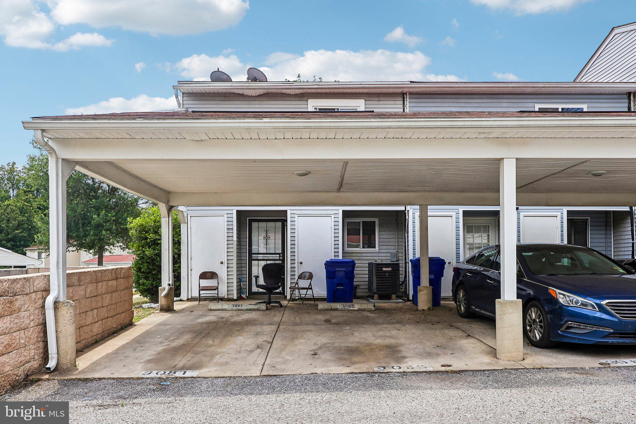 HUNTINGTON NEIGHBORHOOD - Residential