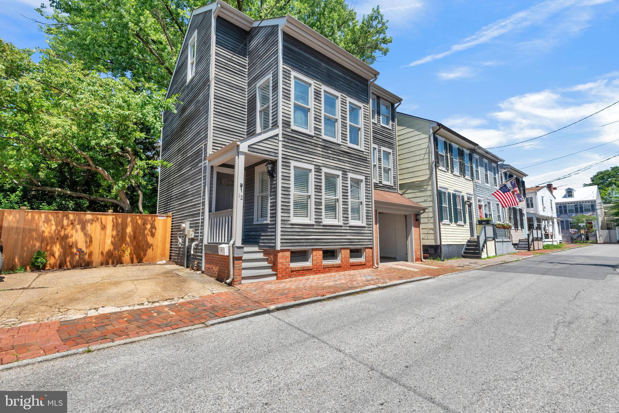 HISTORIC DISTRICT - Residential