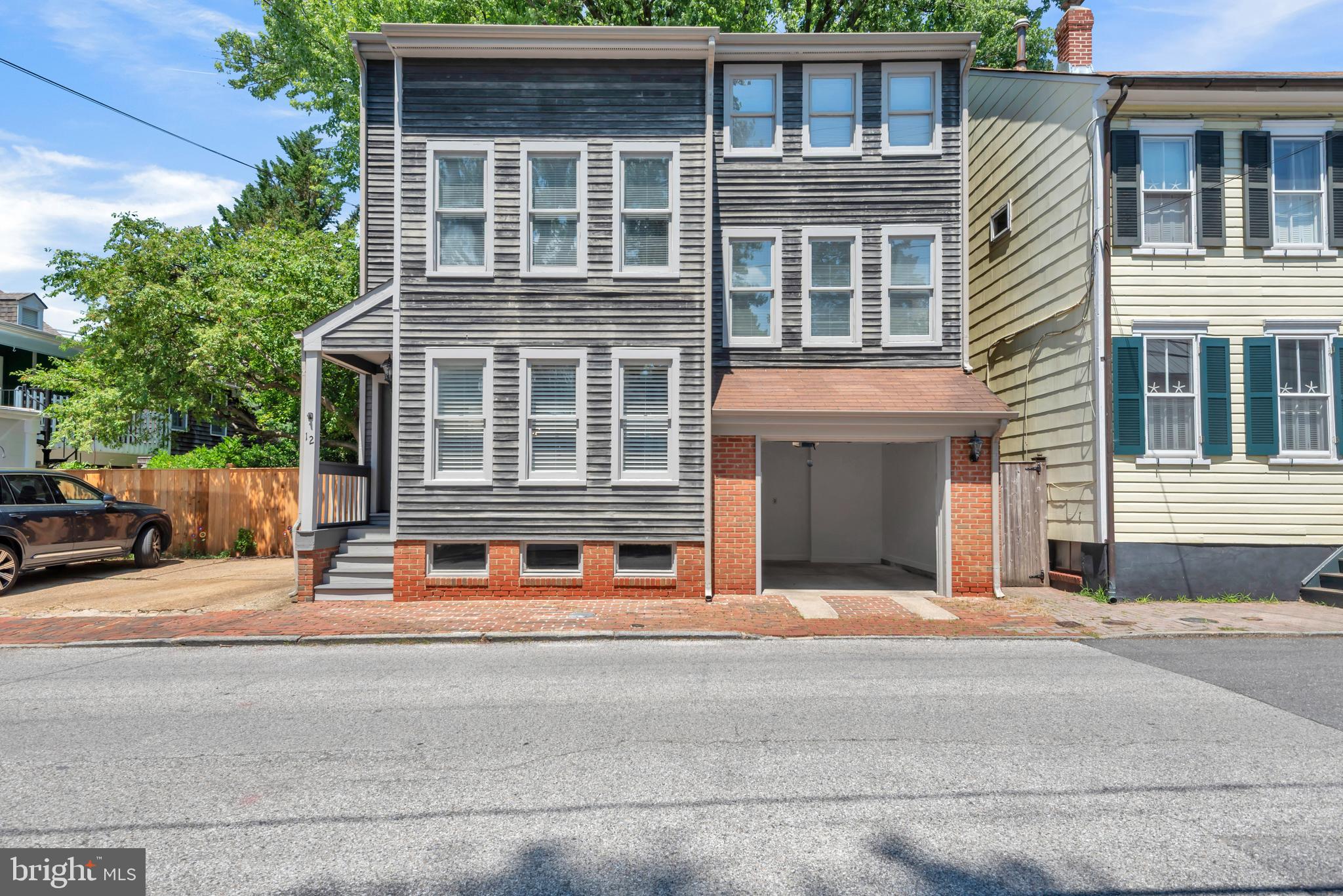 HISTORIC DISTRICT - Residential