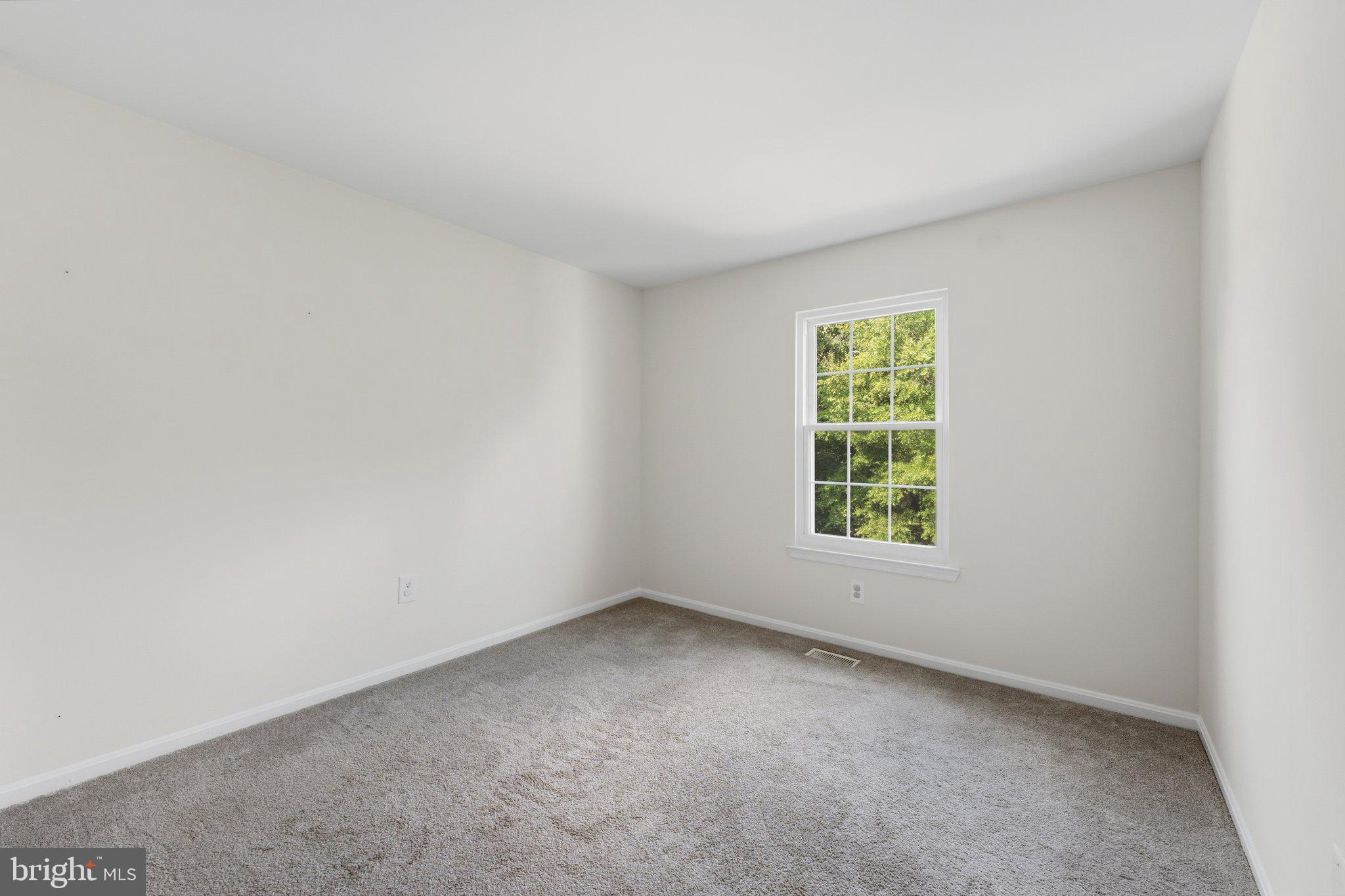 ASHBURN VILLAGE - Residential