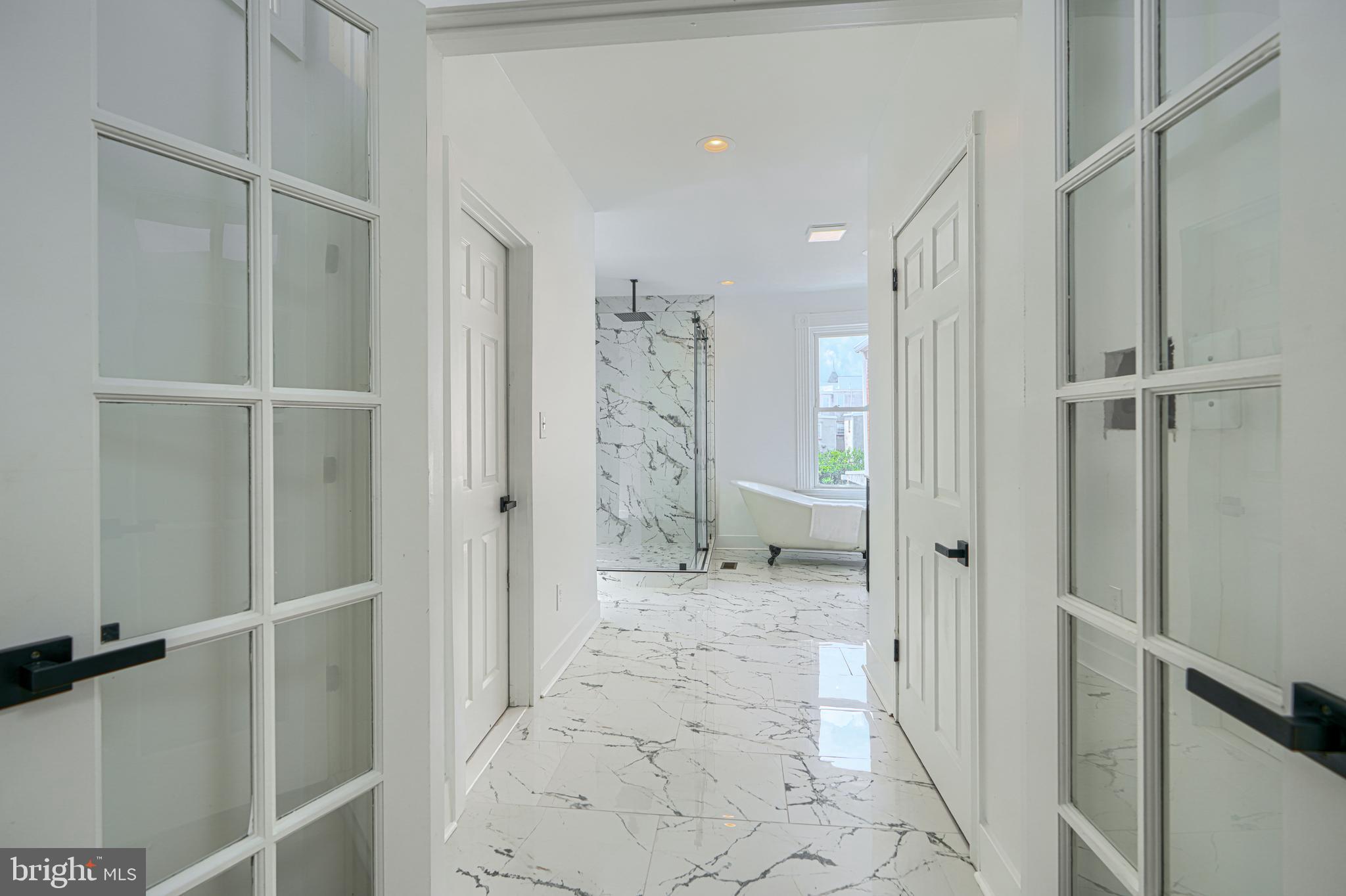 RESERVOIR HILL - Residential