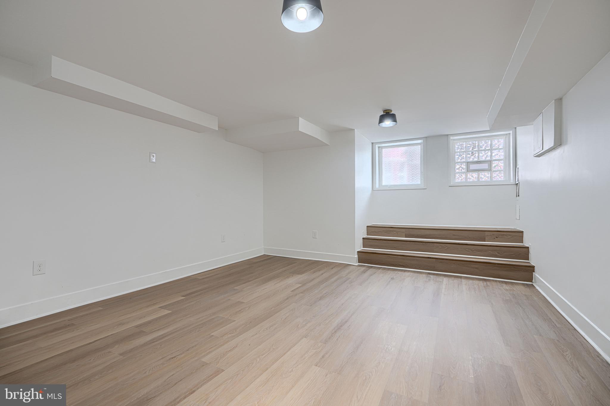 RESERVOIR HILL - Residential