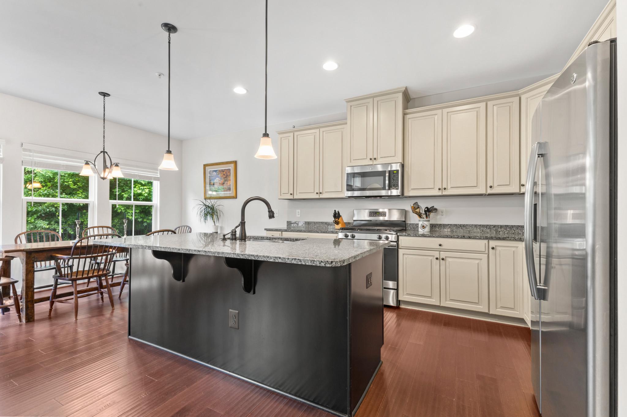 POTOMAC SHORES - Residential