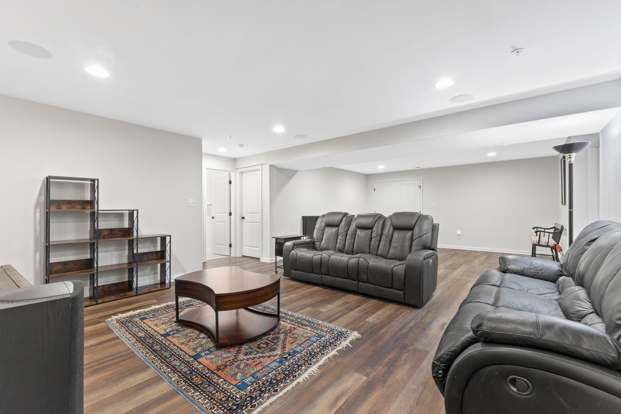POTOMAC SHORES - Residential