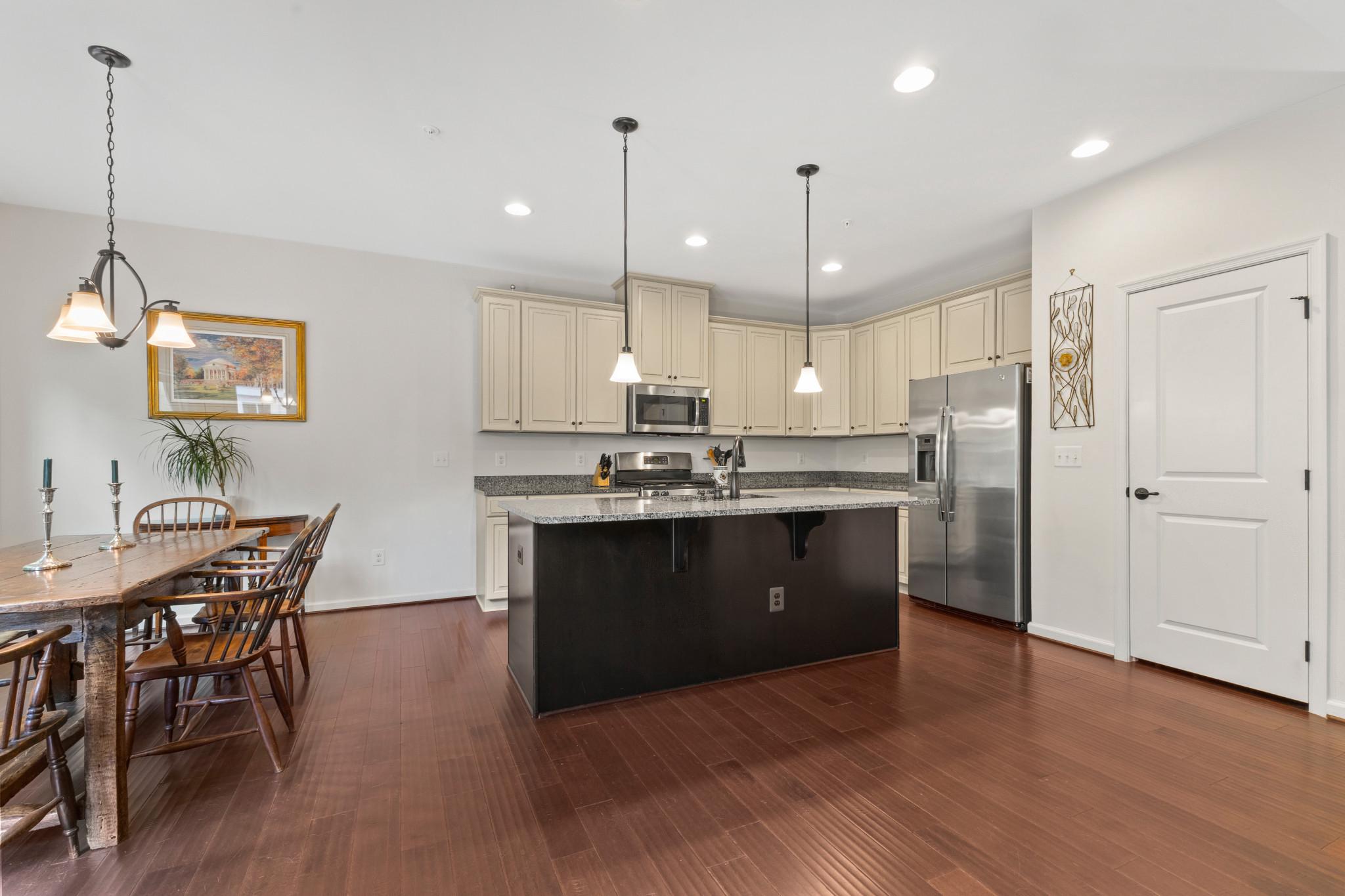 POTOMAC SHORES - Residential