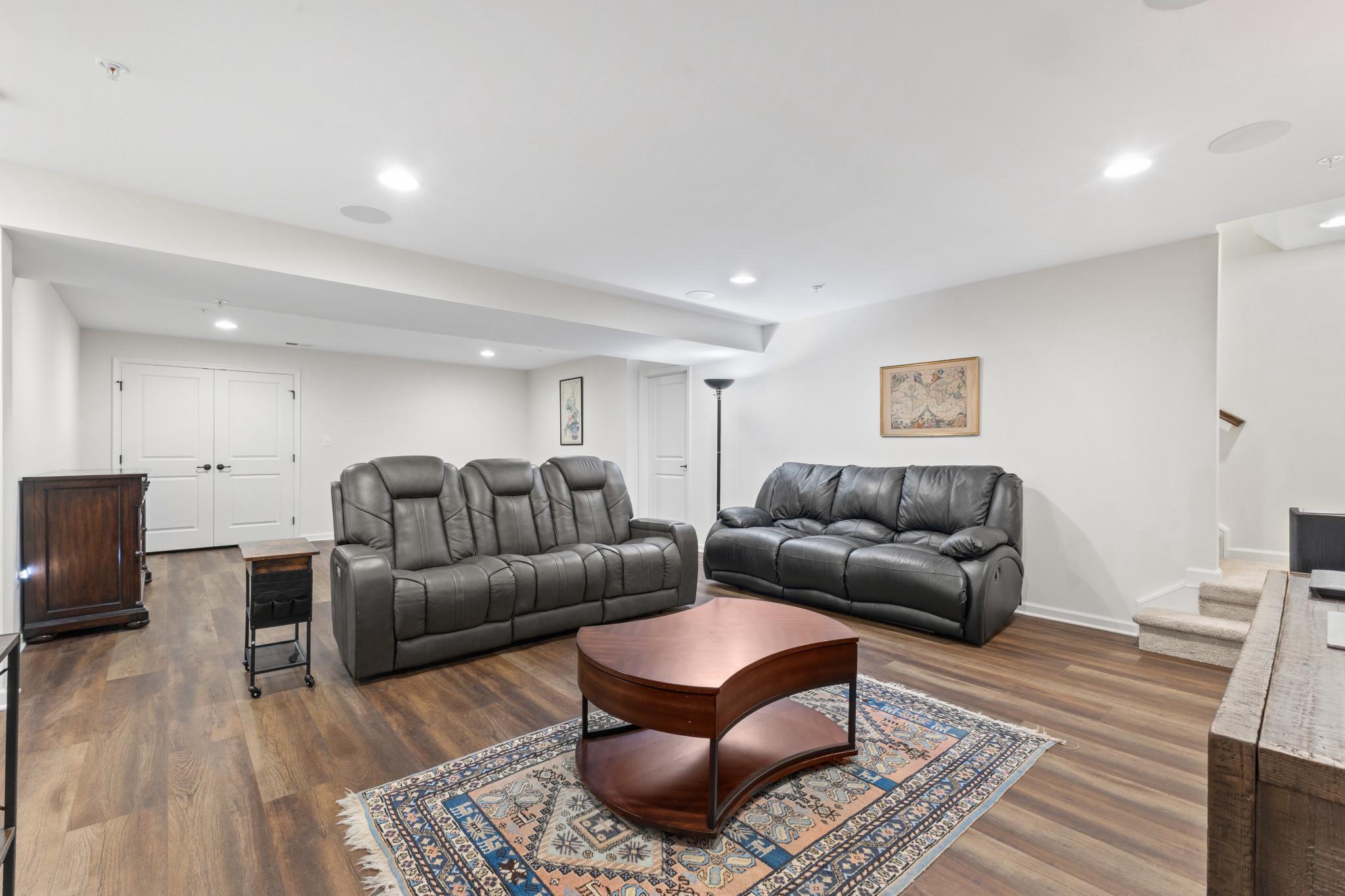 POTOMAC SHORES - Residential