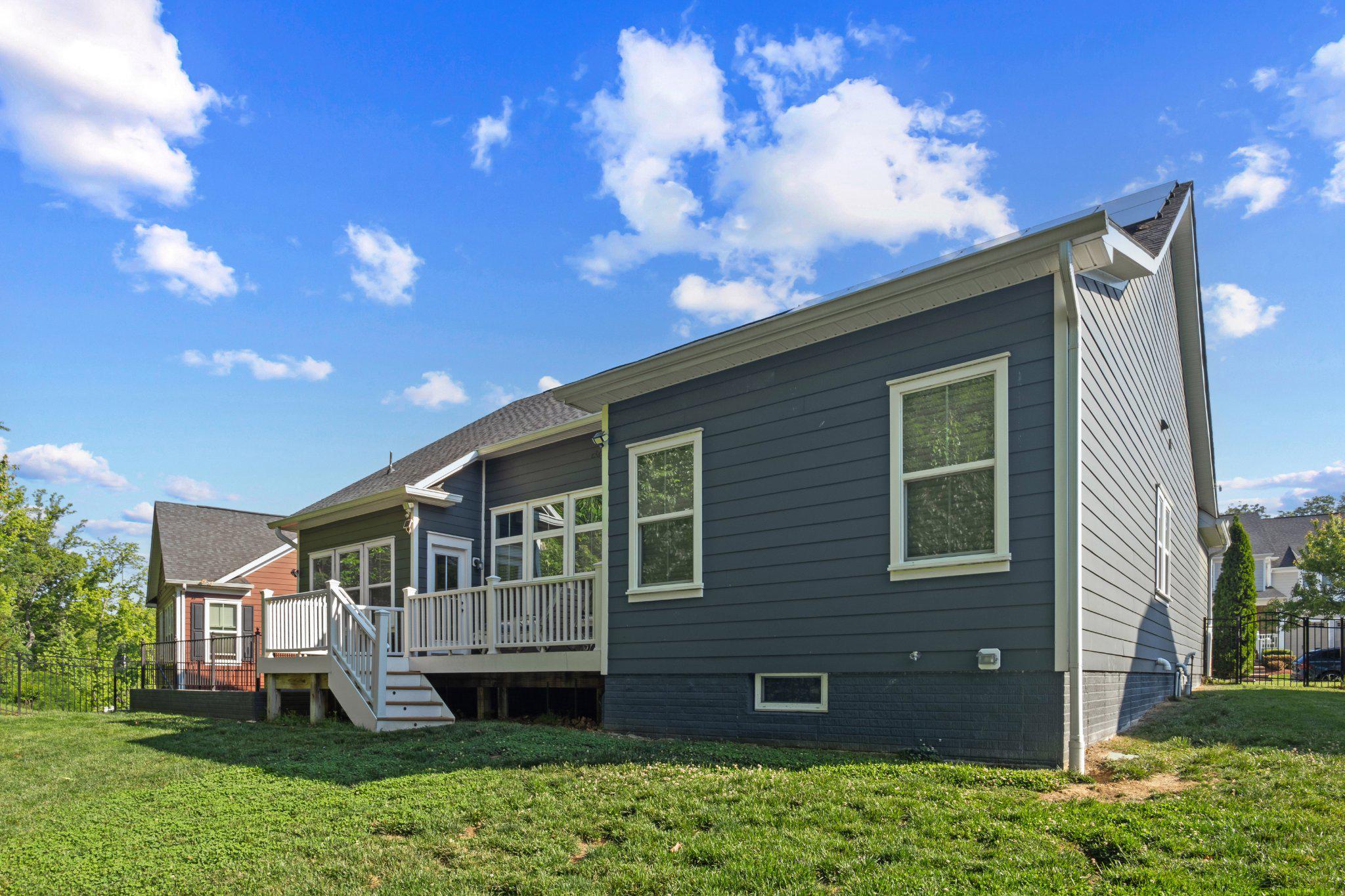 POTOMAC SHORES - Residential
