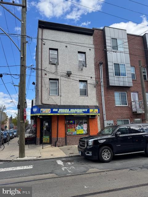 WEST POPLAR - Commercial Sale