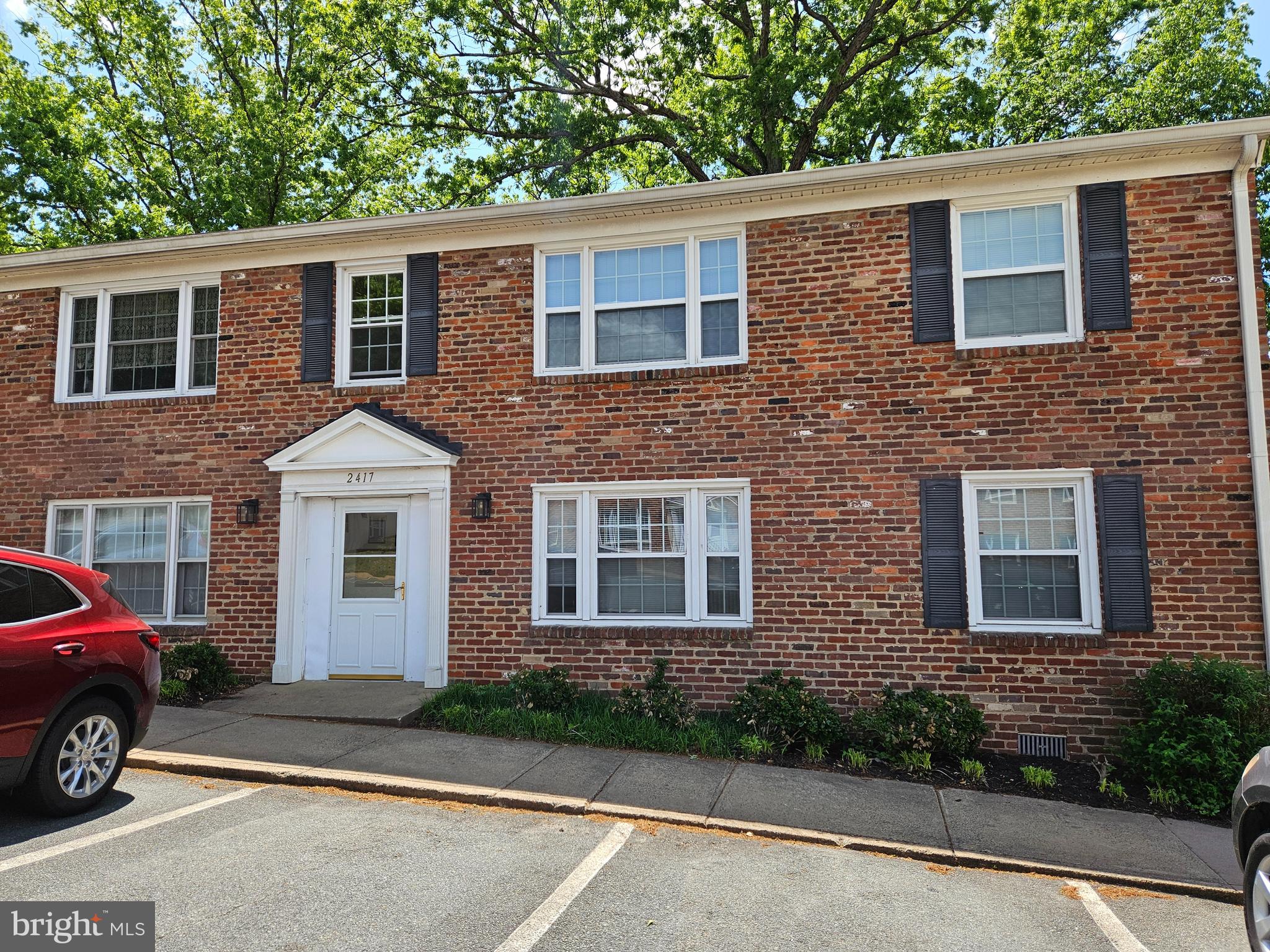 HESSIAN HILLS CONDOS - Residential Lease