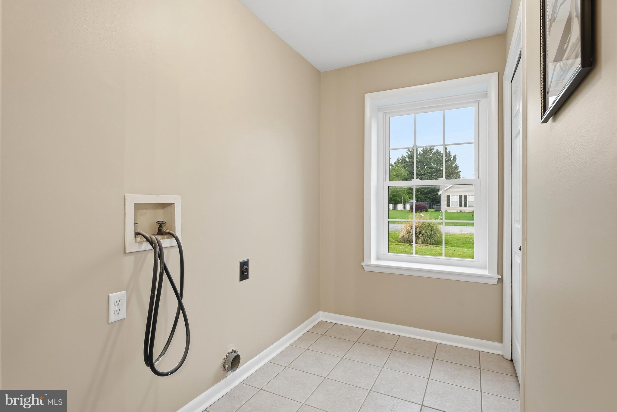 KNIGHTS LANDING - Residential