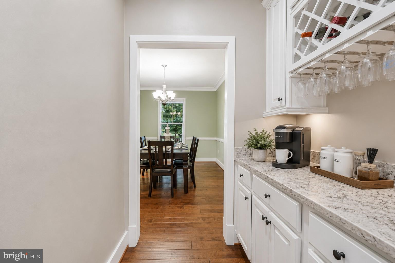 AMBER OAKS - Residential