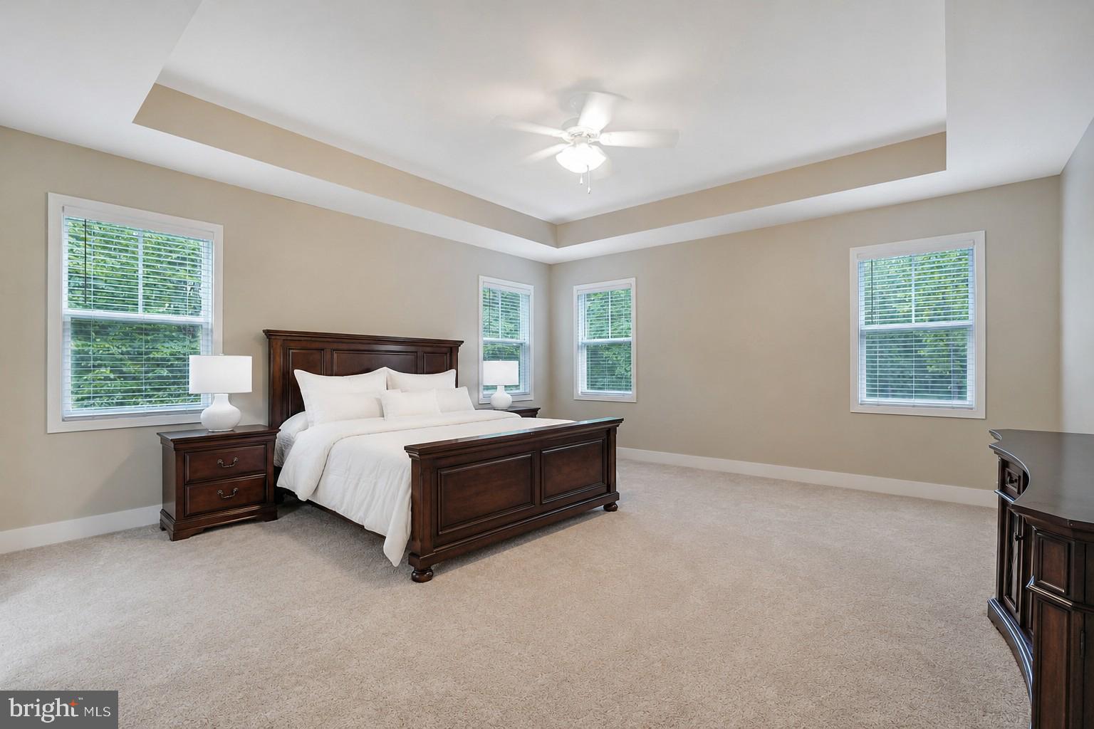 AMBER OAKS - Residential